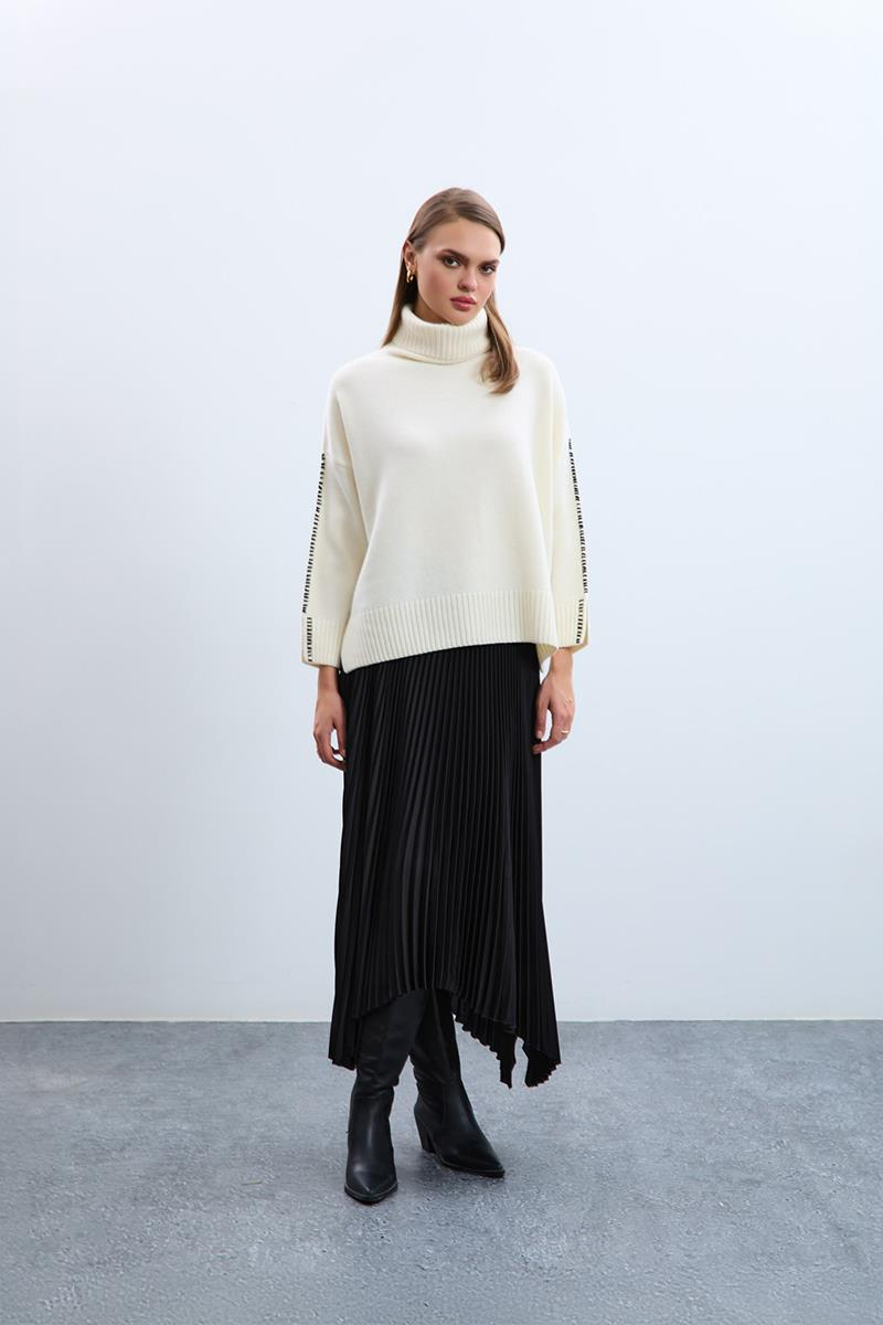 Свитер с воротником-гольф и деталями на рукавах из смеси кашемира и шерсти