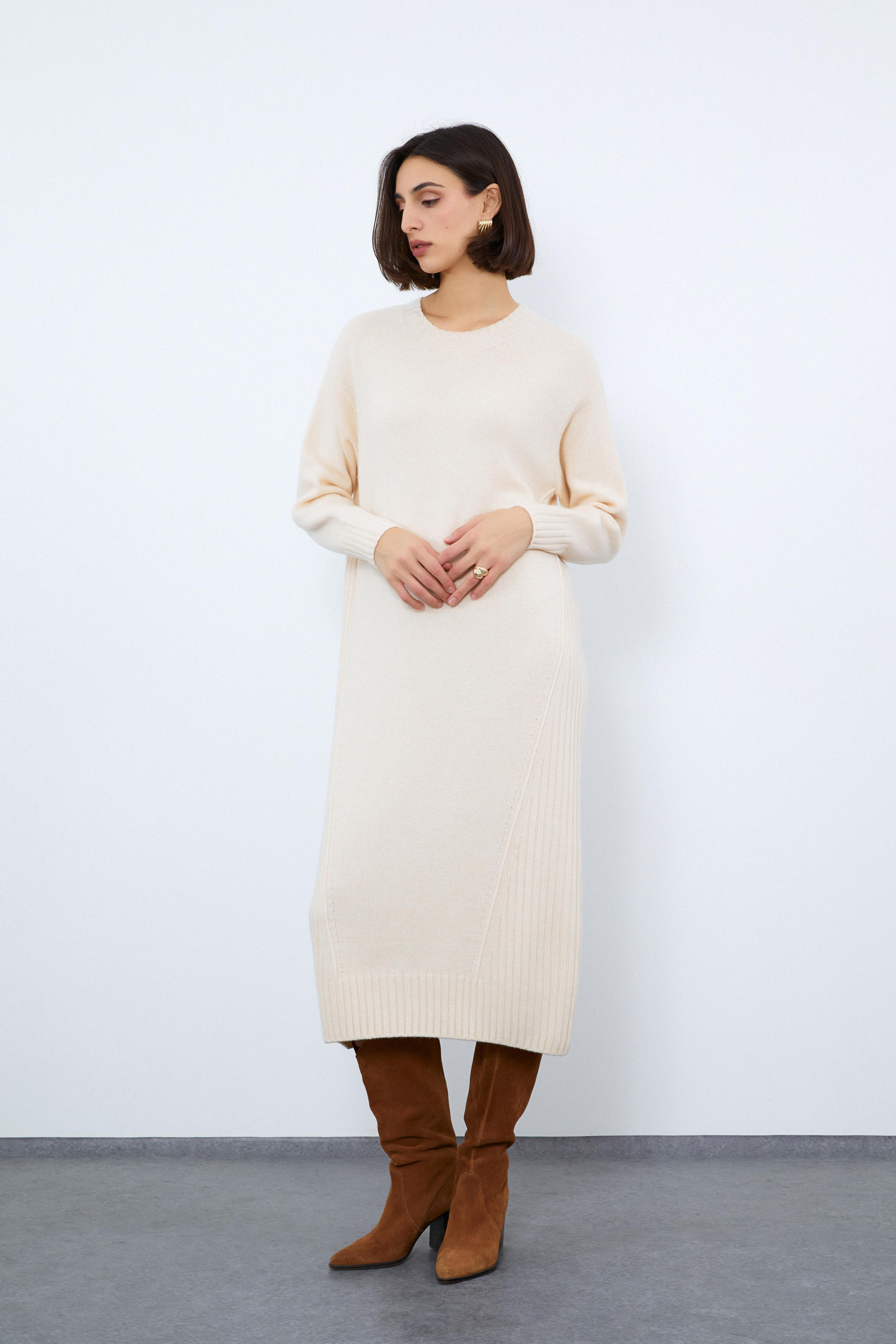 Kaşmir ve Yün Karışımlı Örgü Detaylı Midi Elbise