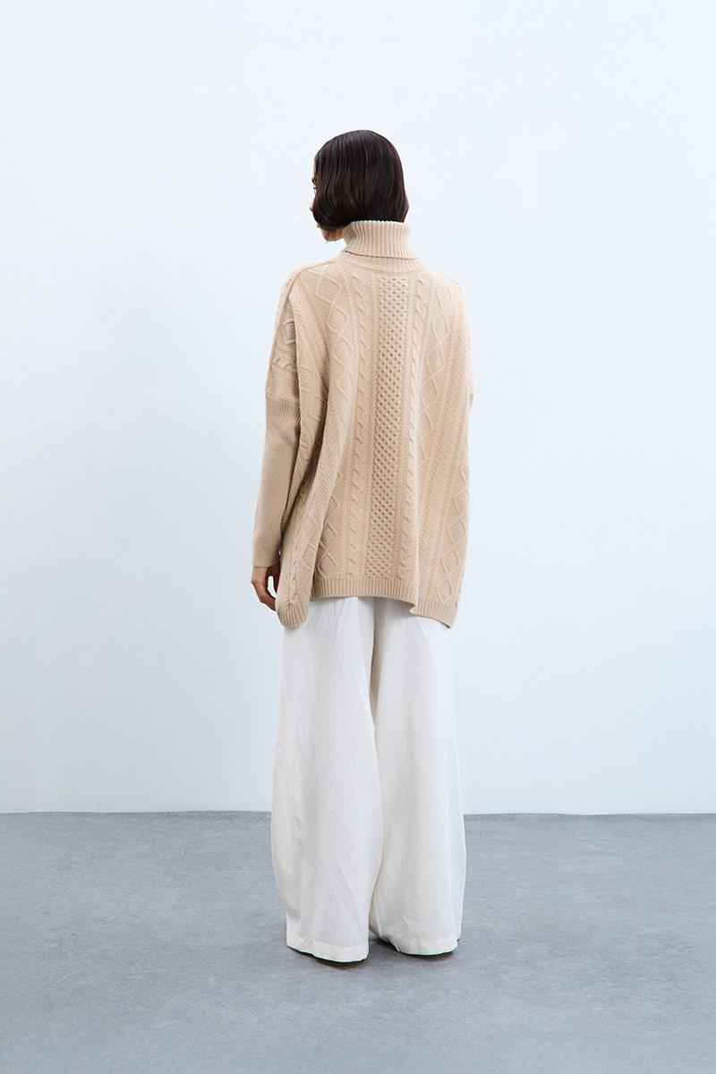 Kaşmir ve Yün Karışımlı Örgü Oyunlu Balıkçı Yaka Kazak