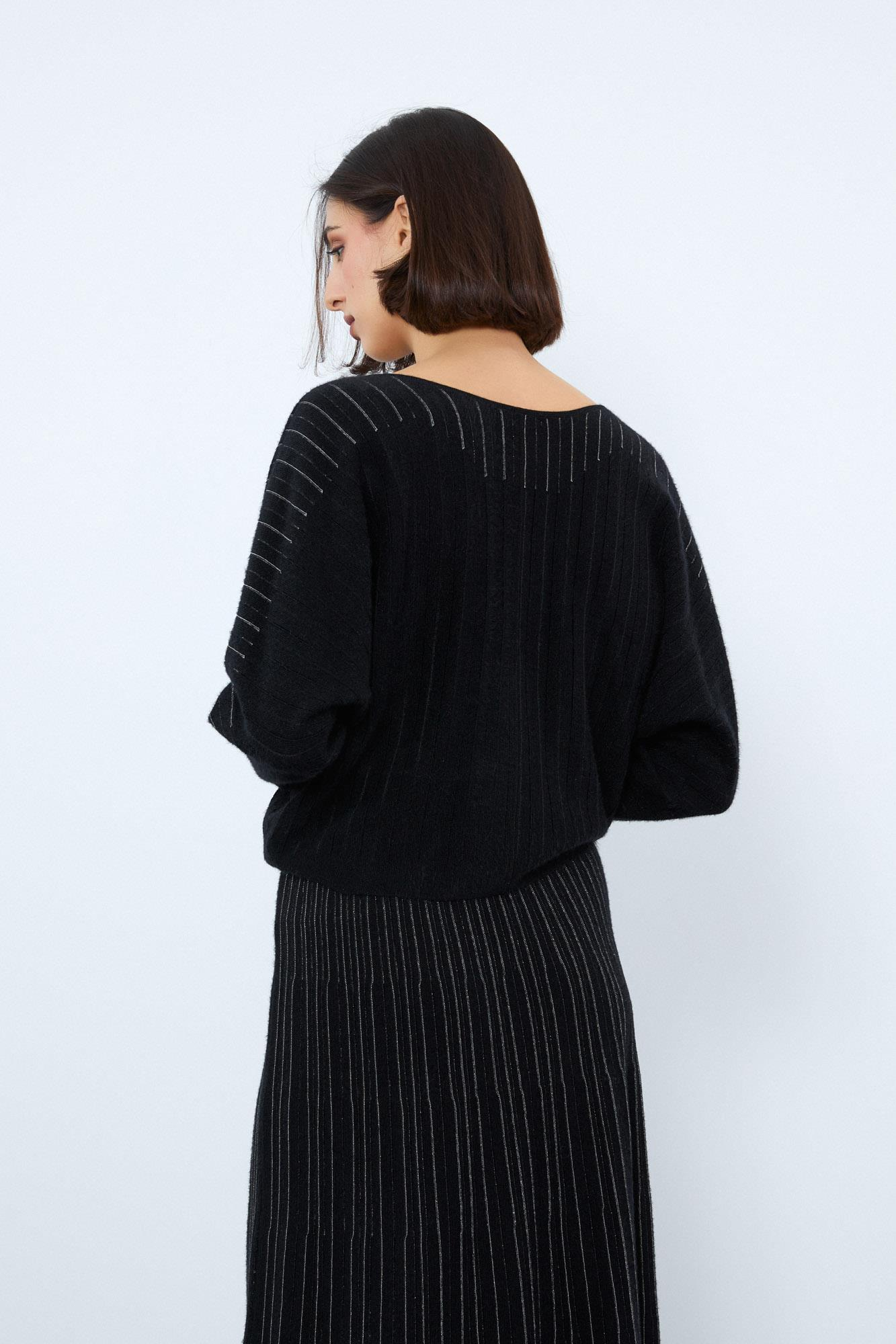 Metalik Şerit Detaylı Fifilli Kazak