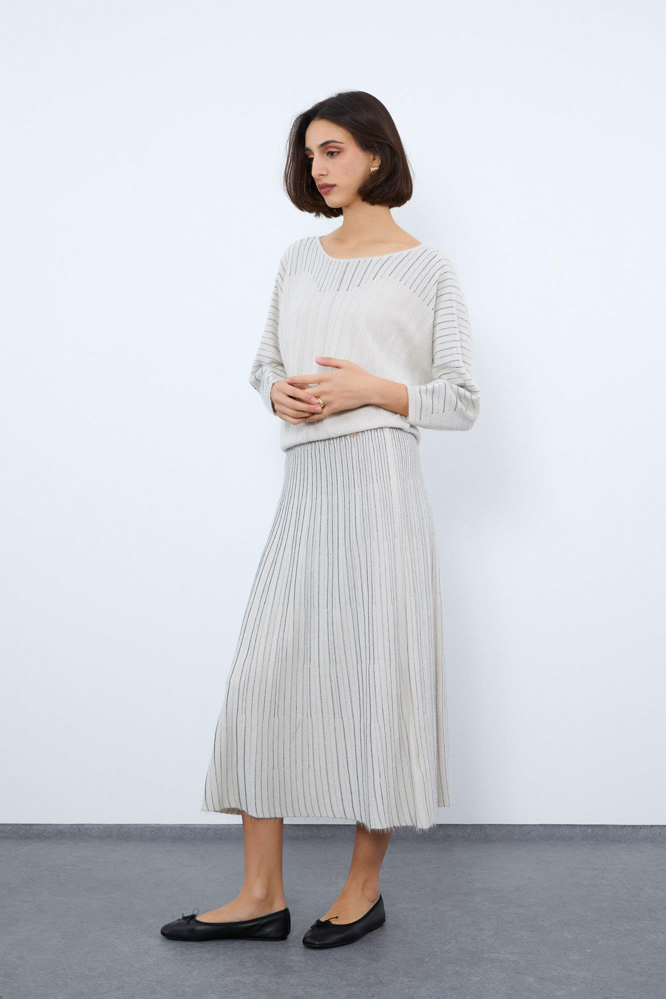 Metalik Şerit Detaylı Fifilli Kazak