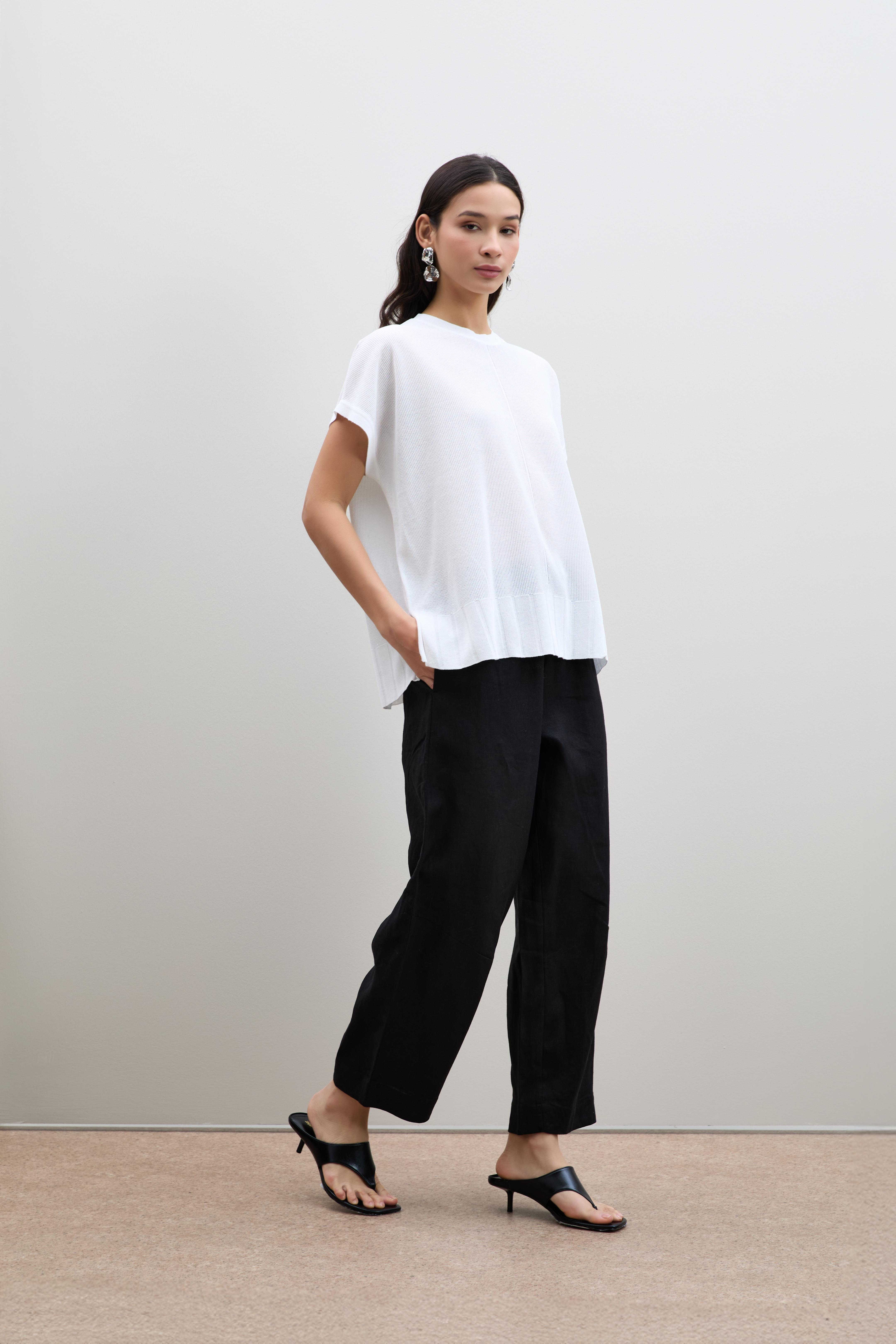 Mini Payetli Düğme Detaylı Kazak