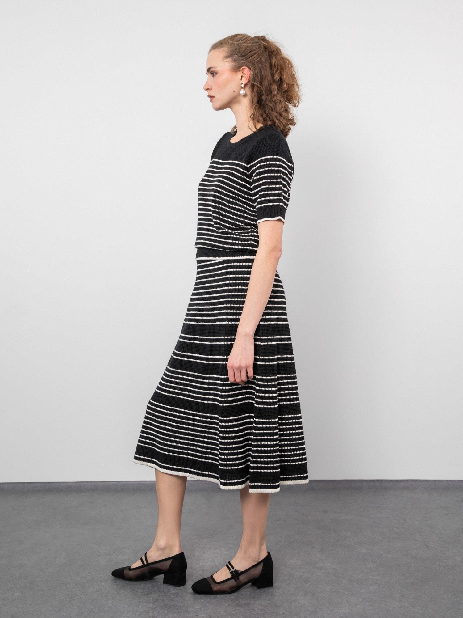 Organik Pamuk Karışımlı Çizgili Zıt Renk Detaylı Kazak