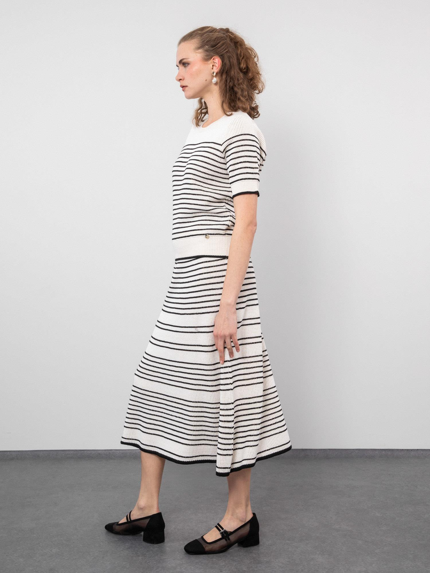 Organik Pamuk Karışımlı Çizgili Zıt Renk Detaylı Kazak