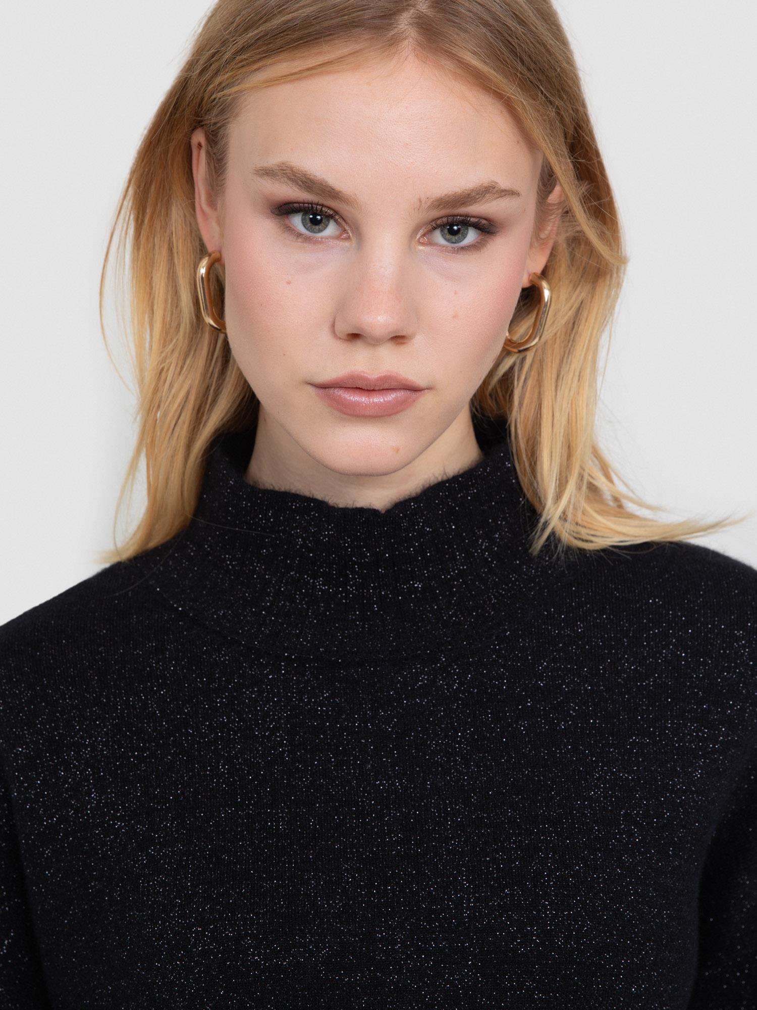 Organik Pamuk Karışımlı Metalik Tüylü Dik Yaka Kazak