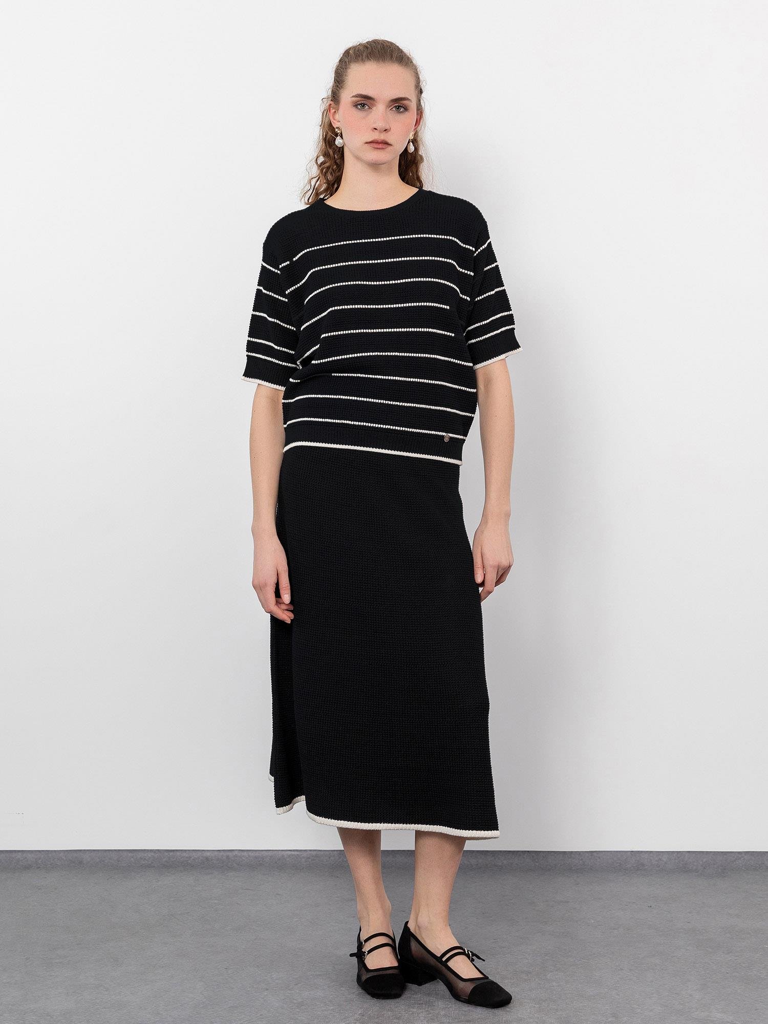 Organik Pamuk Karışımlı Zıt Renk Detaylı Etek