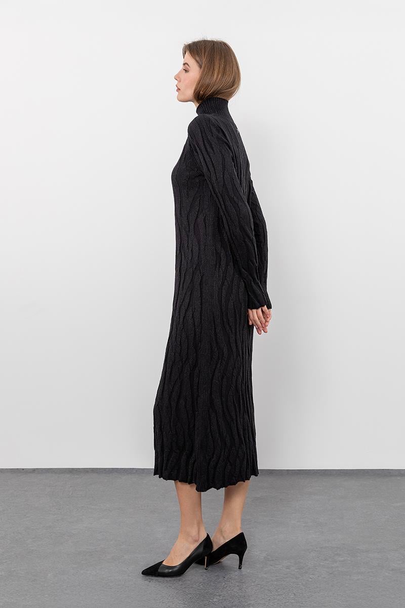 Organik Pamuk ve Yün Karışımlı Metalik İpli Balıkçı Yaka Elbise