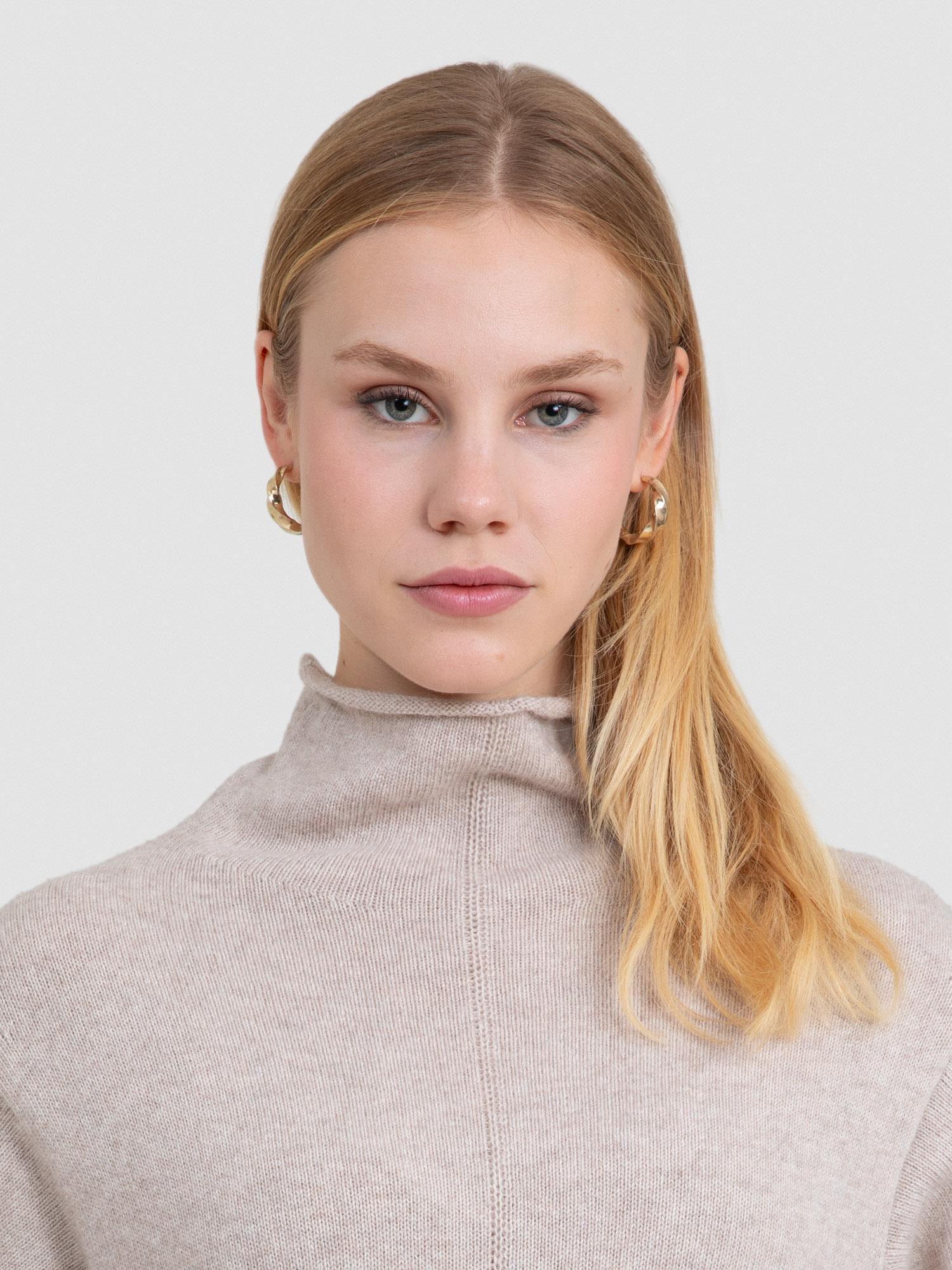 Organik Yün ve Pamuk Karışımlı Dik Yaka Elbise