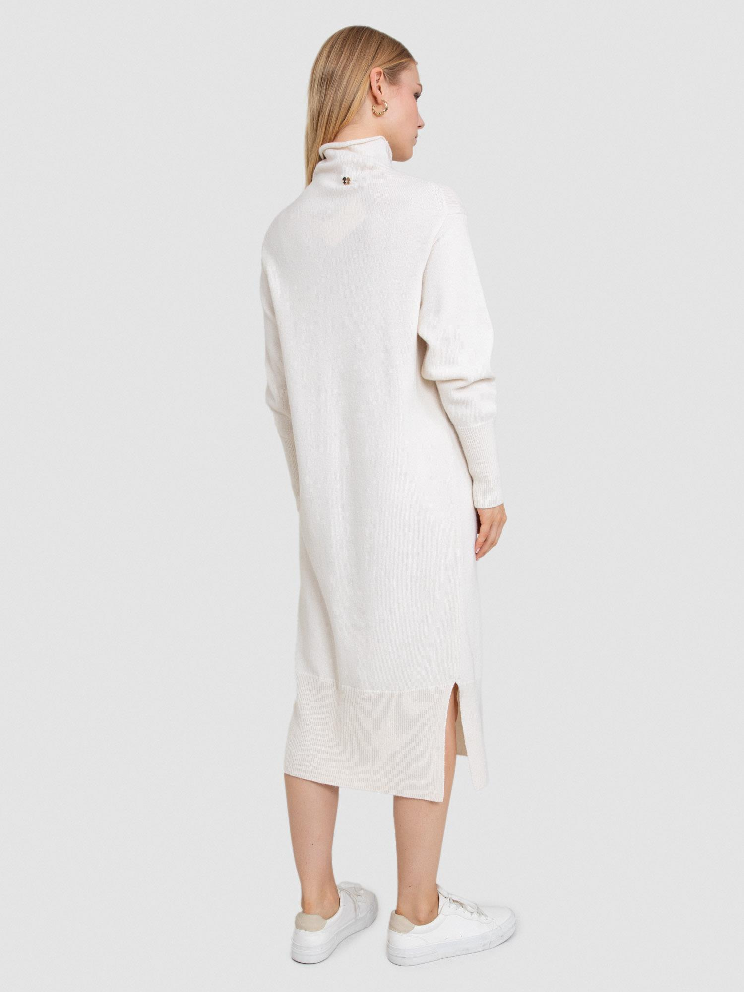 Organik Yün ve Pamuk Karışımlı Dik Yaka Elbise