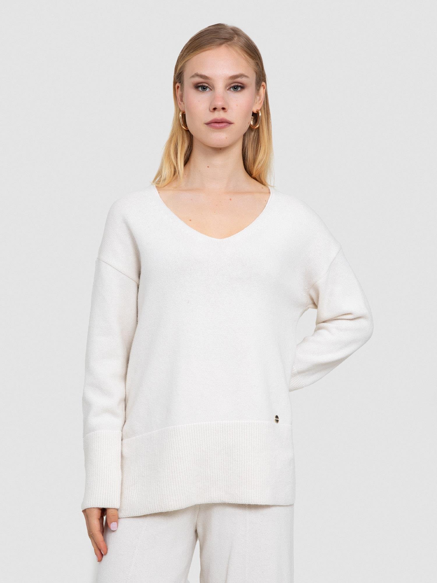 Organik Yün ve Pamuk Karışımlı V yaka Kazak