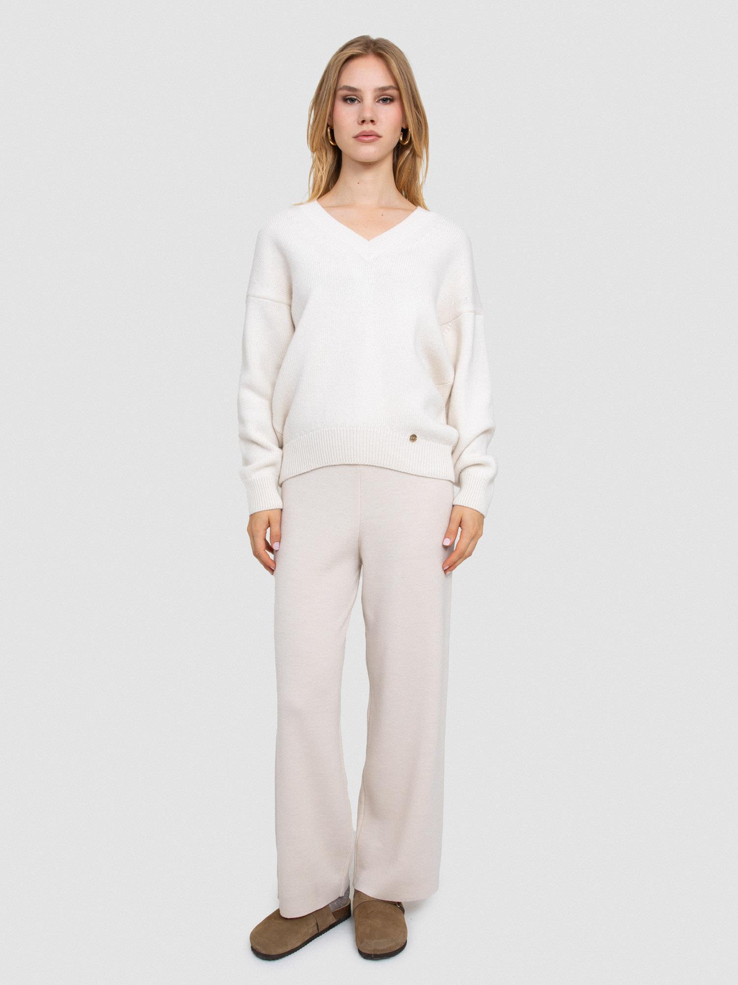 Organik Yün ve Pamuk Karışımlı V Yaka Kazak