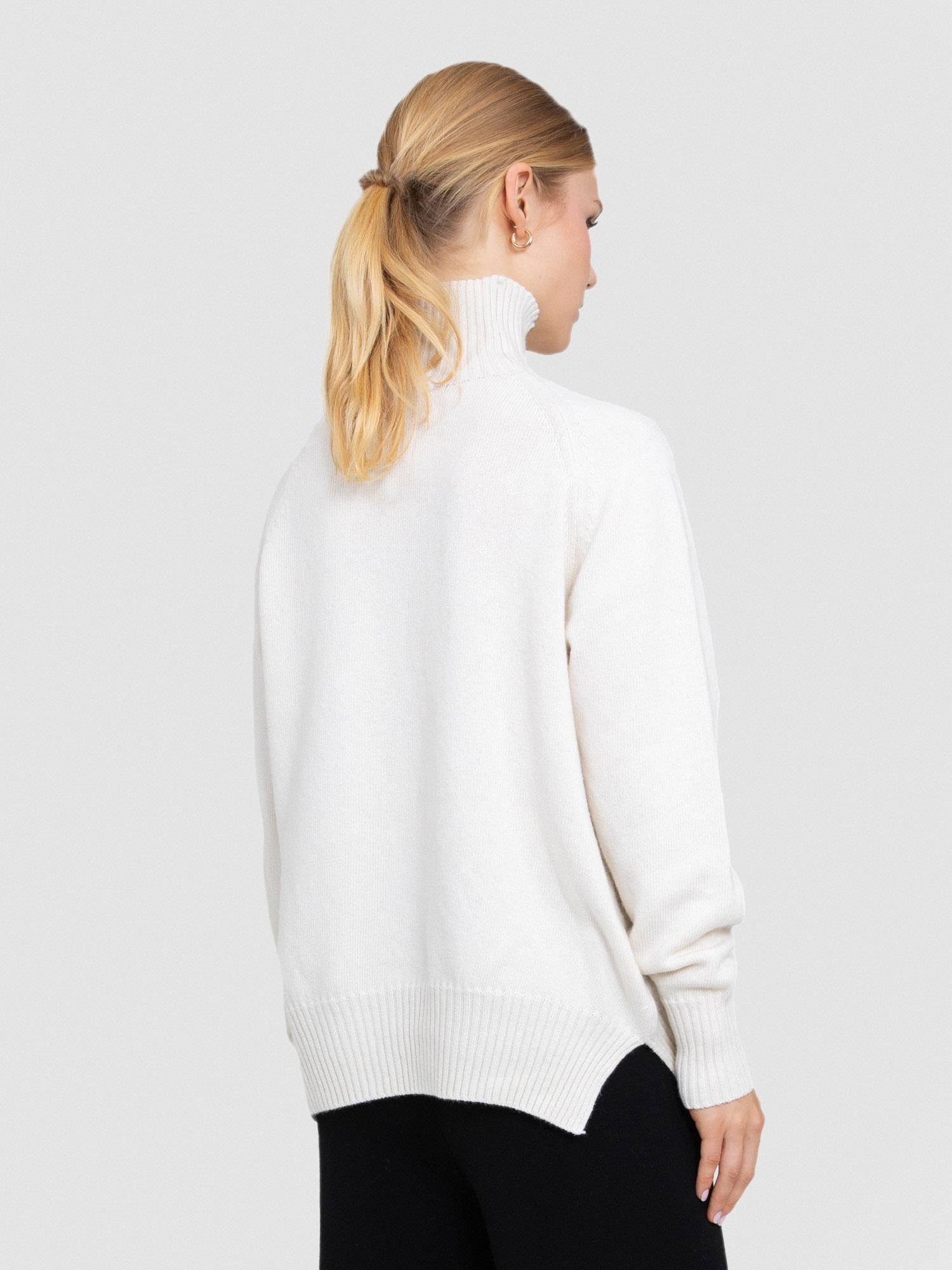 Organik Yün Ve Pamuk Karışımlı Yüksek Yaka Kazak