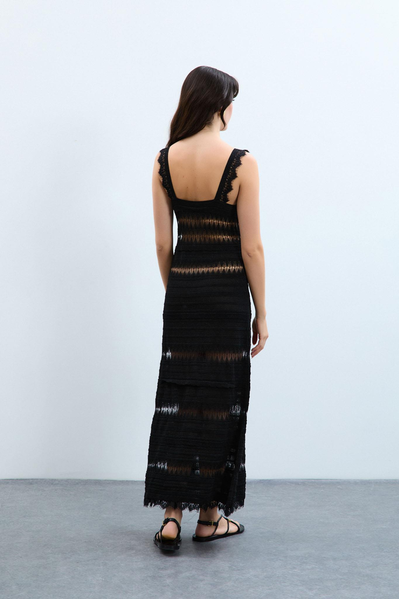 Örgü Oyunlu Metalik İpli Elbise