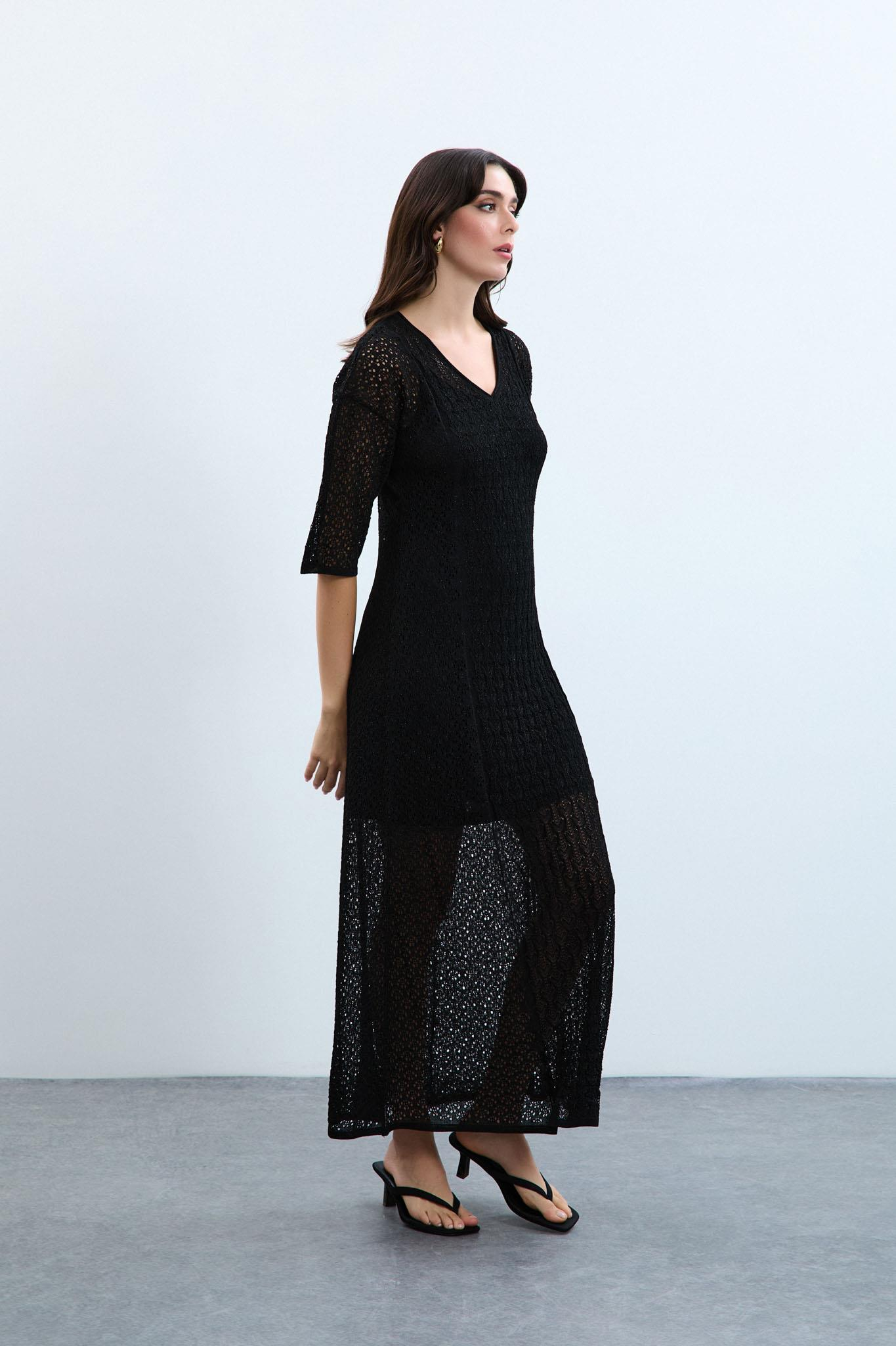 V Yaka Metalik İp Detaylı Elbise