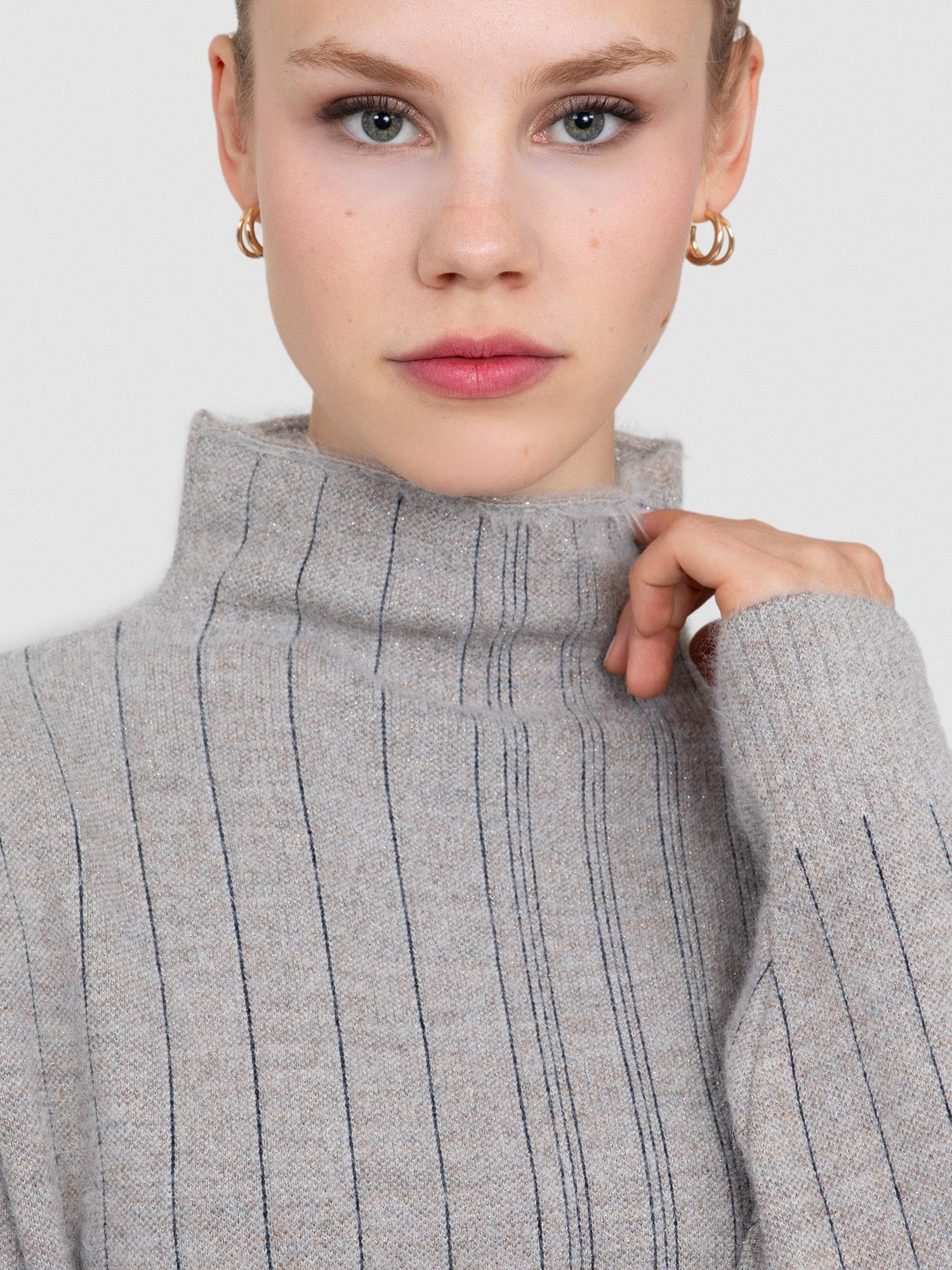 Yün Karışımlı Zıt Renk Şeritli Dik Yaka Kazak