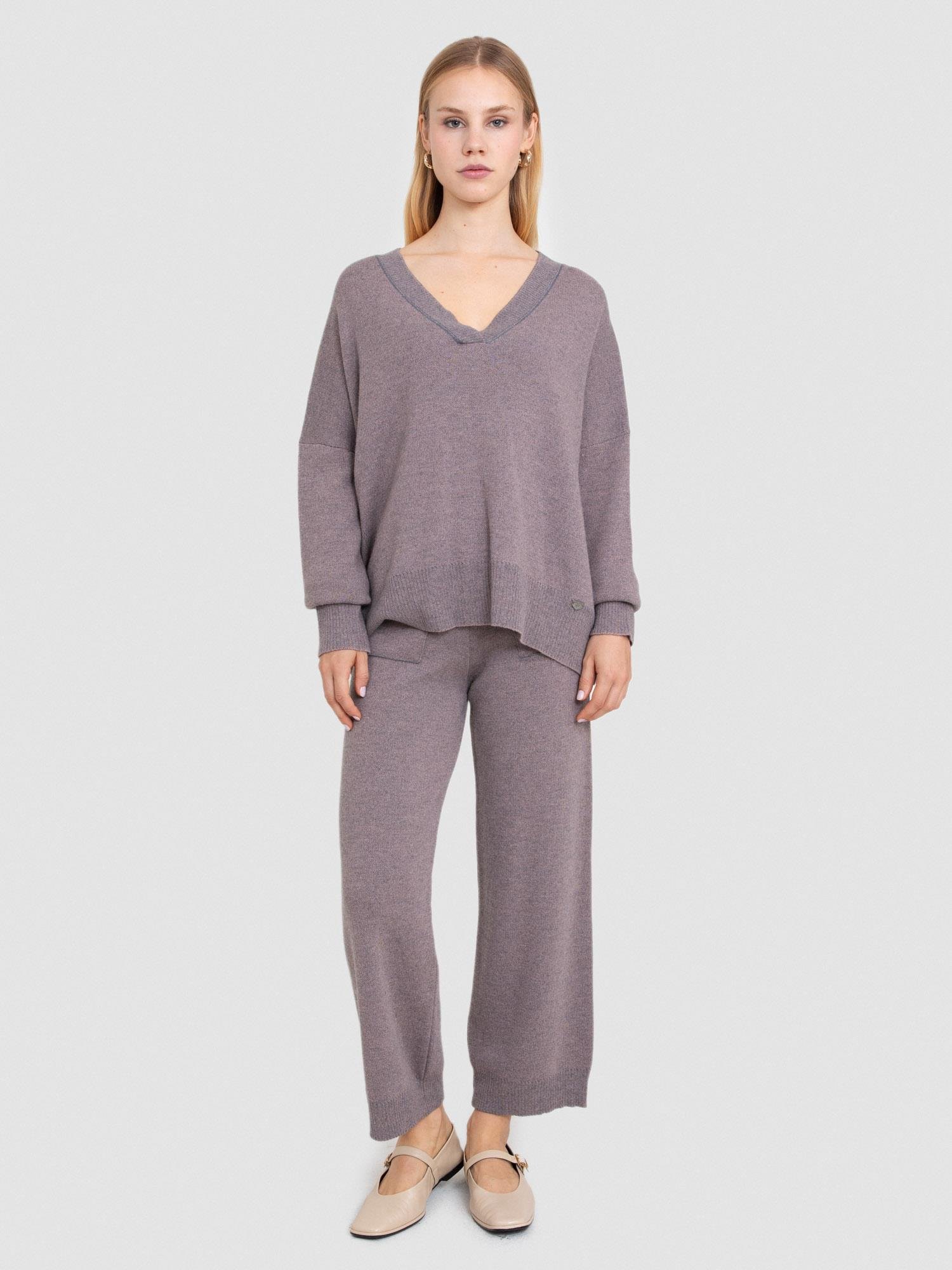 Yün ve Kaşmir Karışımlı V Yaka Kazak