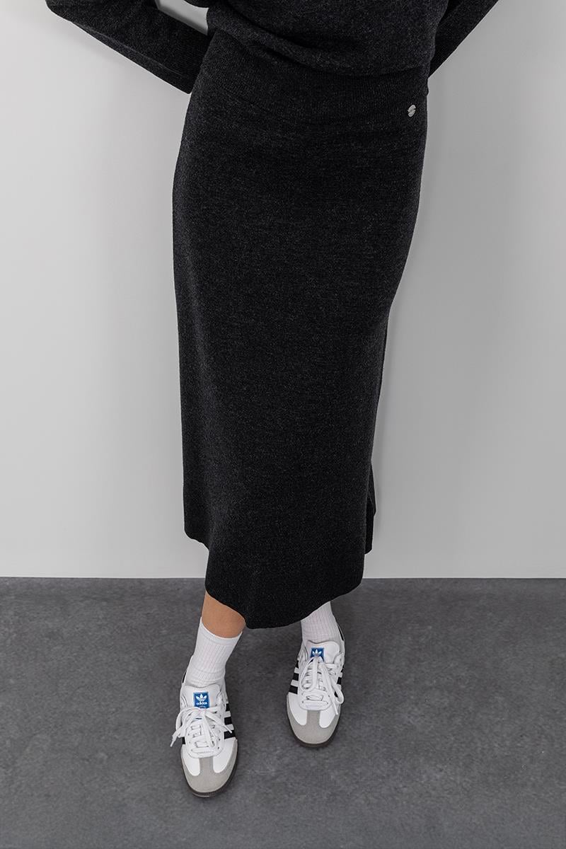 Yün ve Kaşmir Karışımlı Yırtmaç Detaylı Midi Etek