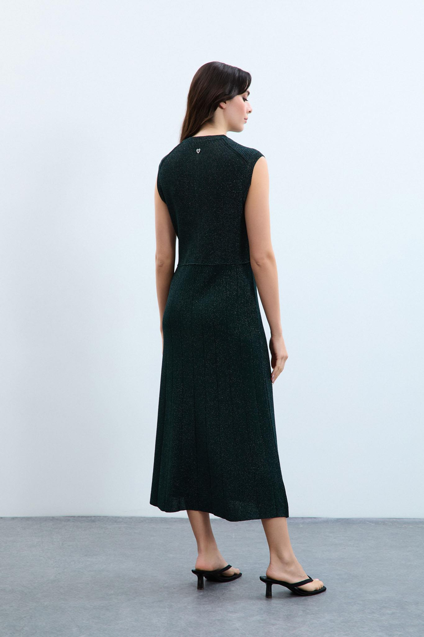 Yuvarlak Yaka Metalik İpli Elbise