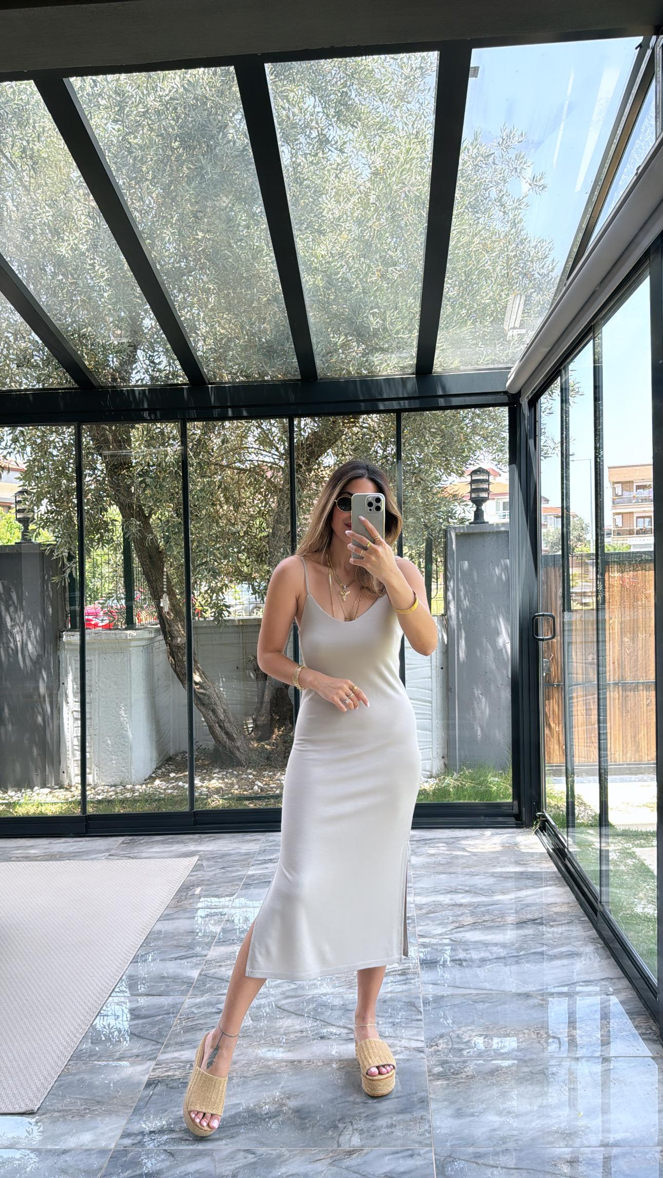 Bej İp Askılı Pike Modal Yırtmaçlı Elbise