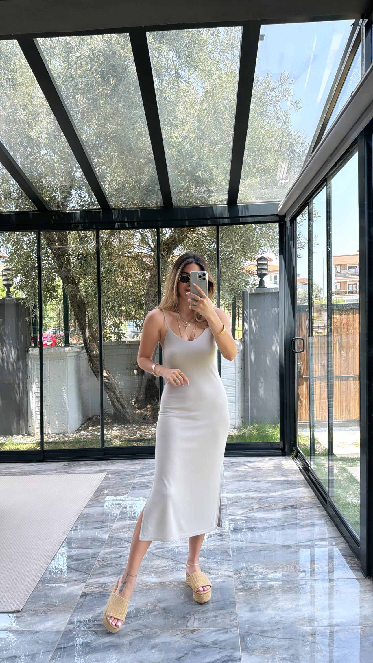 Bej İp Askılı Pike Modal Yırtmaçlı Elbise