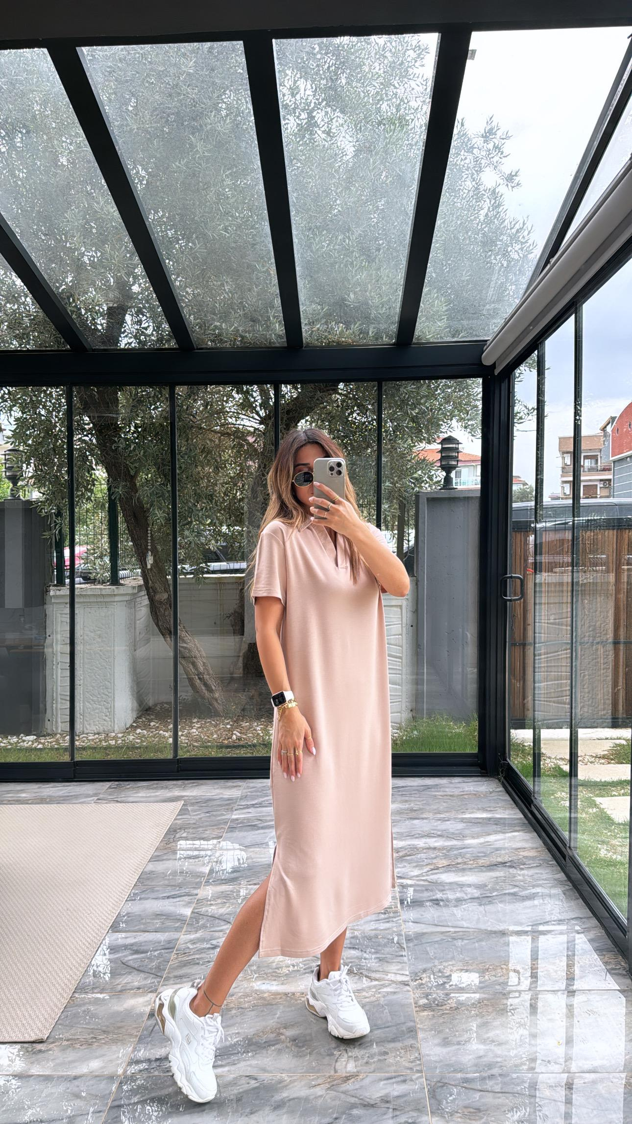 Bej Polo Yakalı Elbise