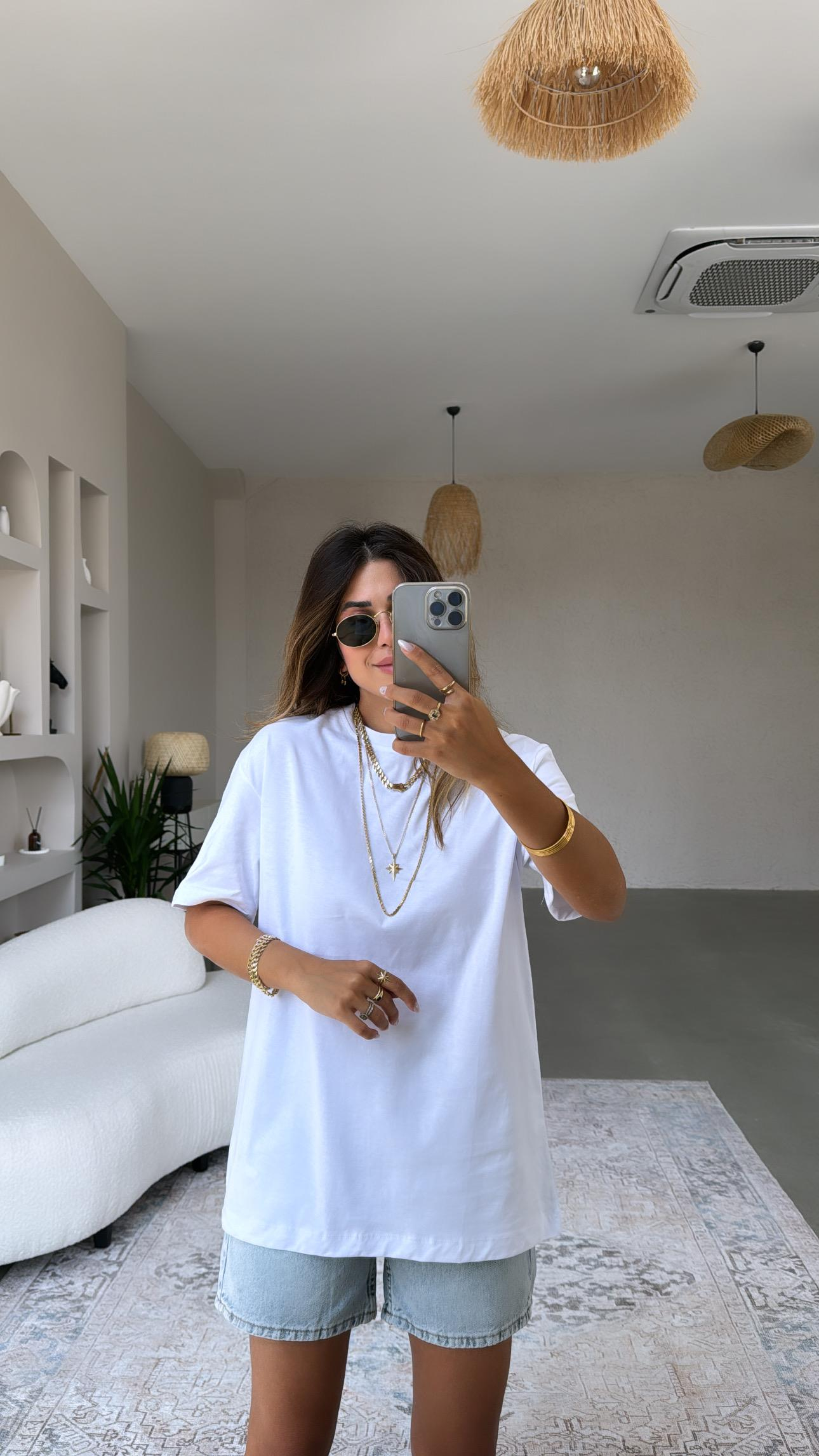 Beyaz Bisiklet Yaka Oversize Tshirt