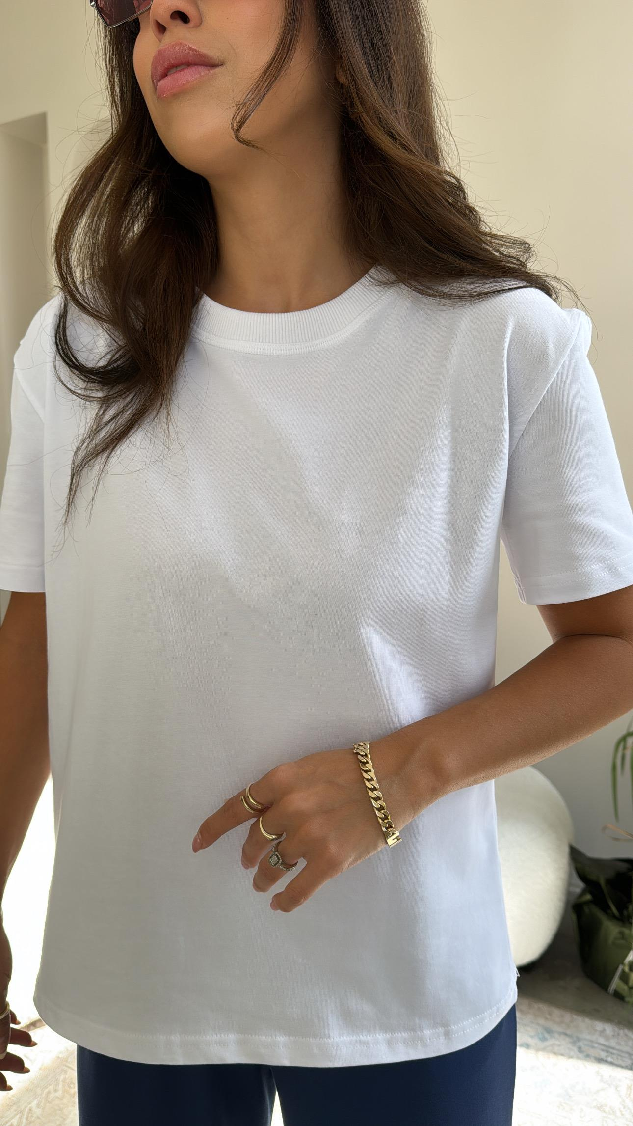 Beyaz Buketteke Premium Basic Tshirt