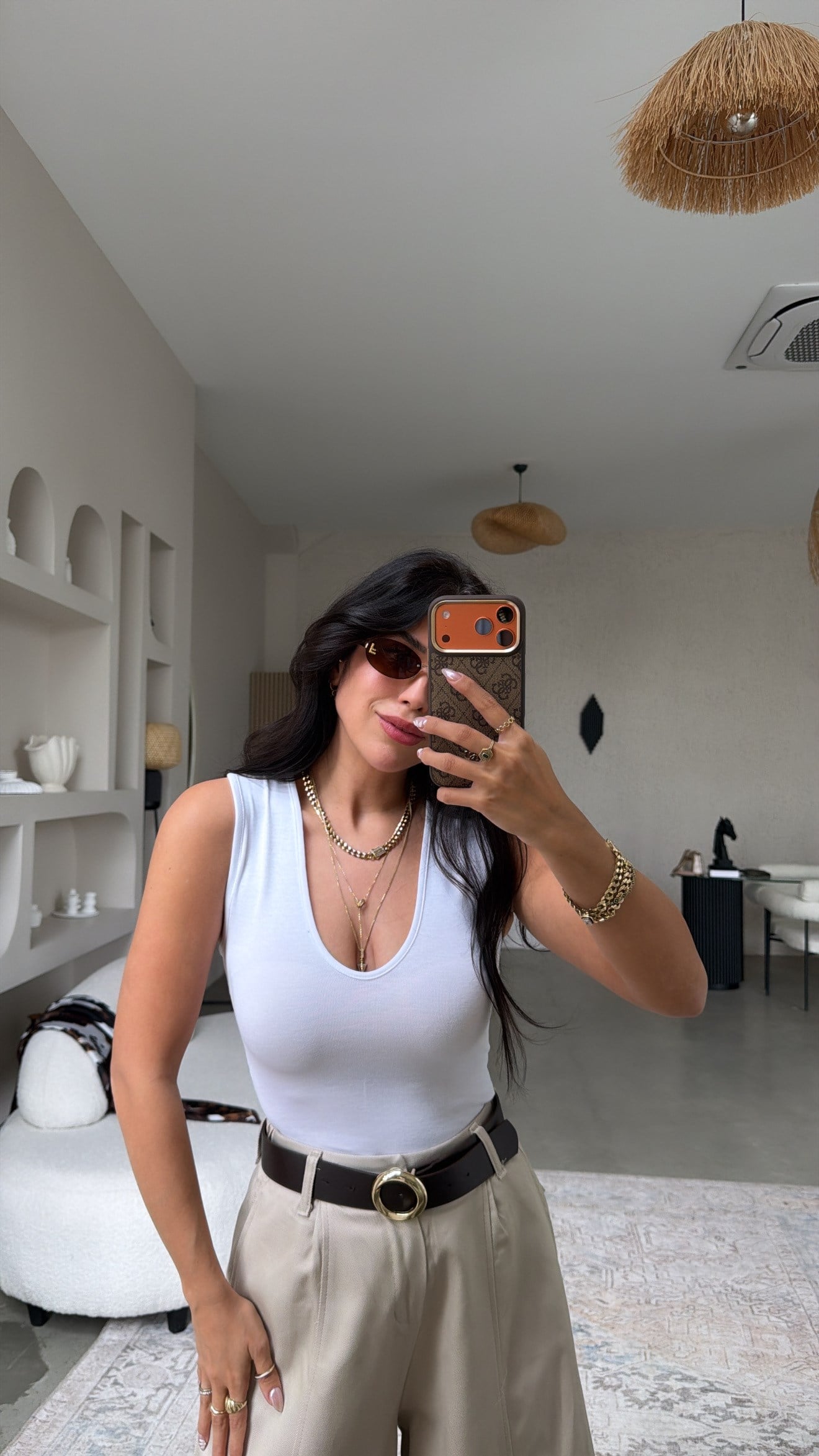 Beyaz Derin V Yaka Bodysuit
