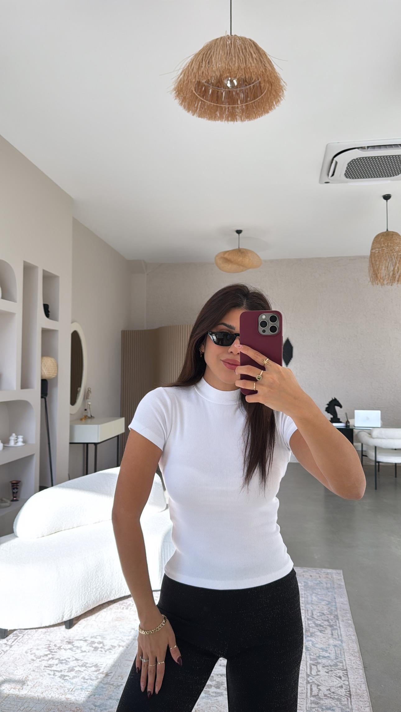 Beyaz Dik Yaka Crop Basic