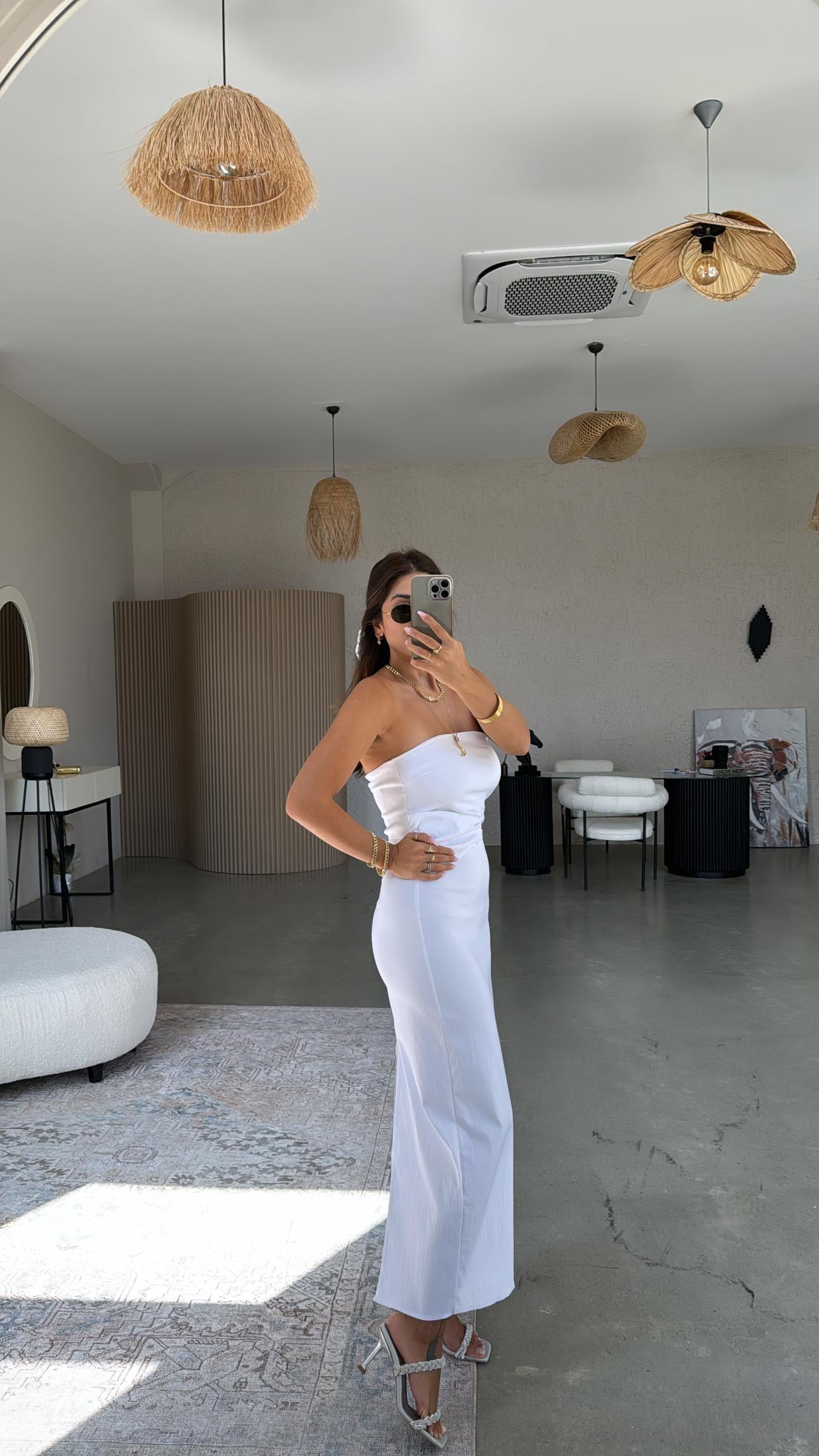 Beyaz Straplez Midi Elbise