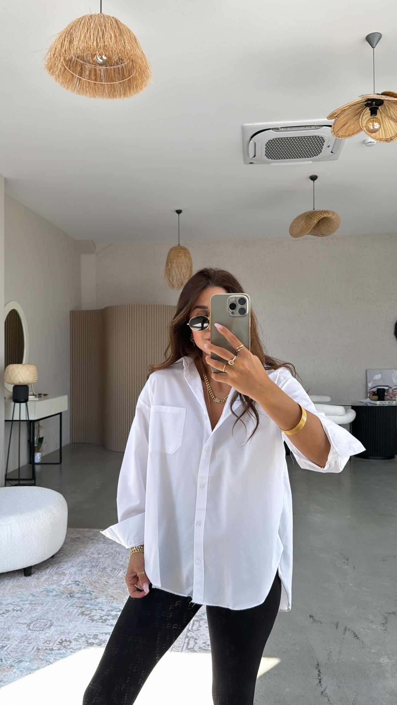 Beyaz Tek Cepli Gömlek