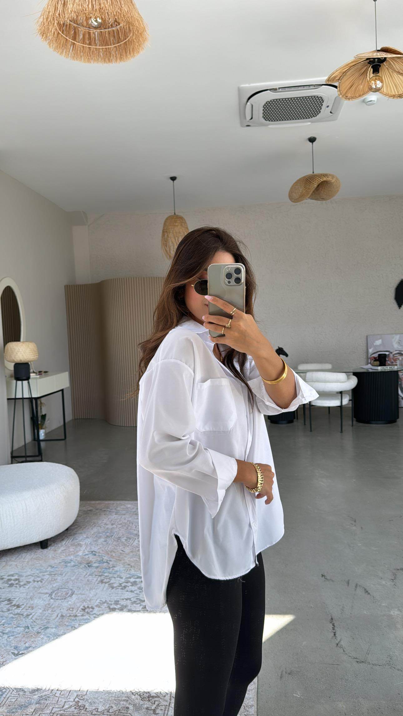 Beyaz Tek Cepli Gömlek