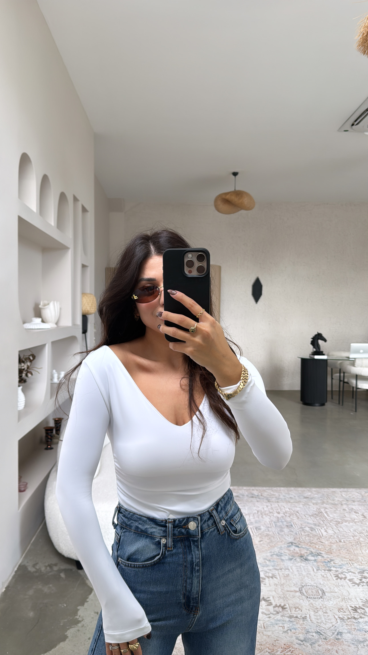 Beyaz V Yaka Polyamid Bodysuit