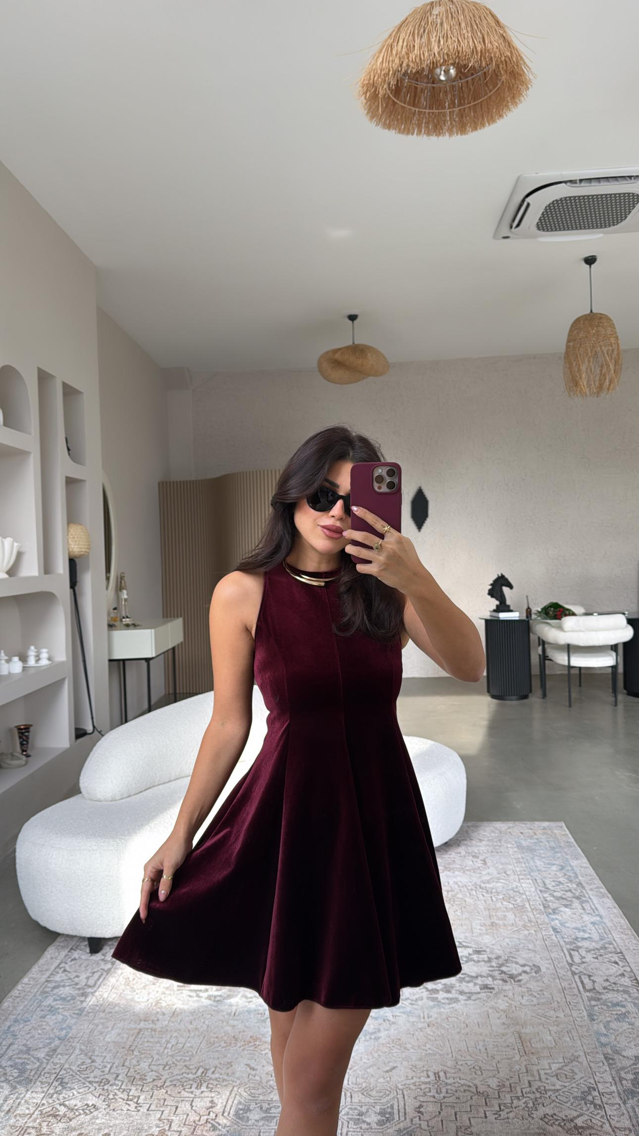 Bordo Kiloş Halter Yaka Kadife Elbise