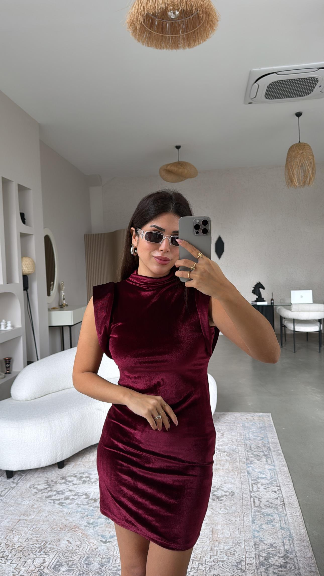Bordo Omuz Detay Kadife Elbise