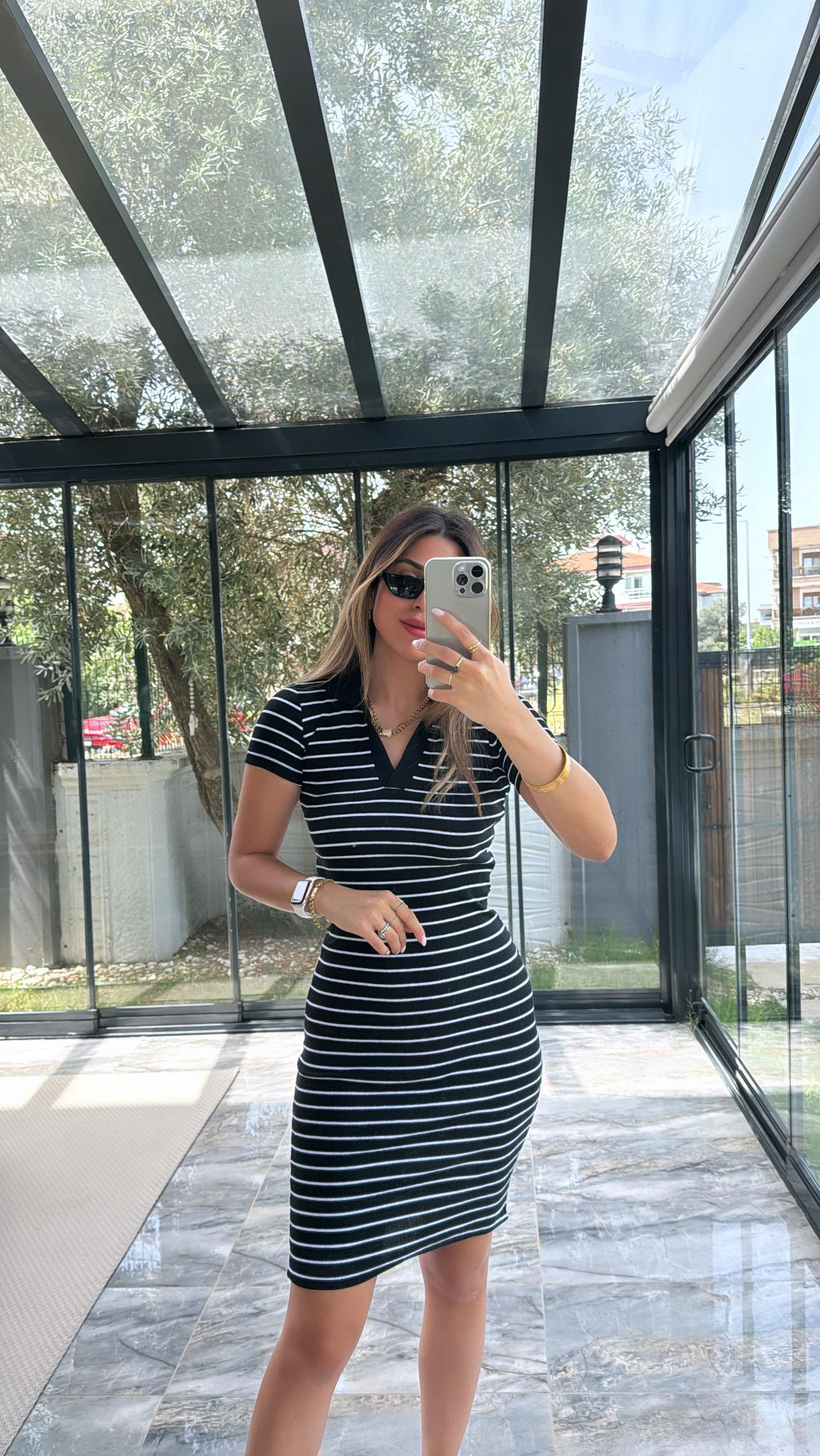 Çizgili Siyah Yakalı Basic Elbise
