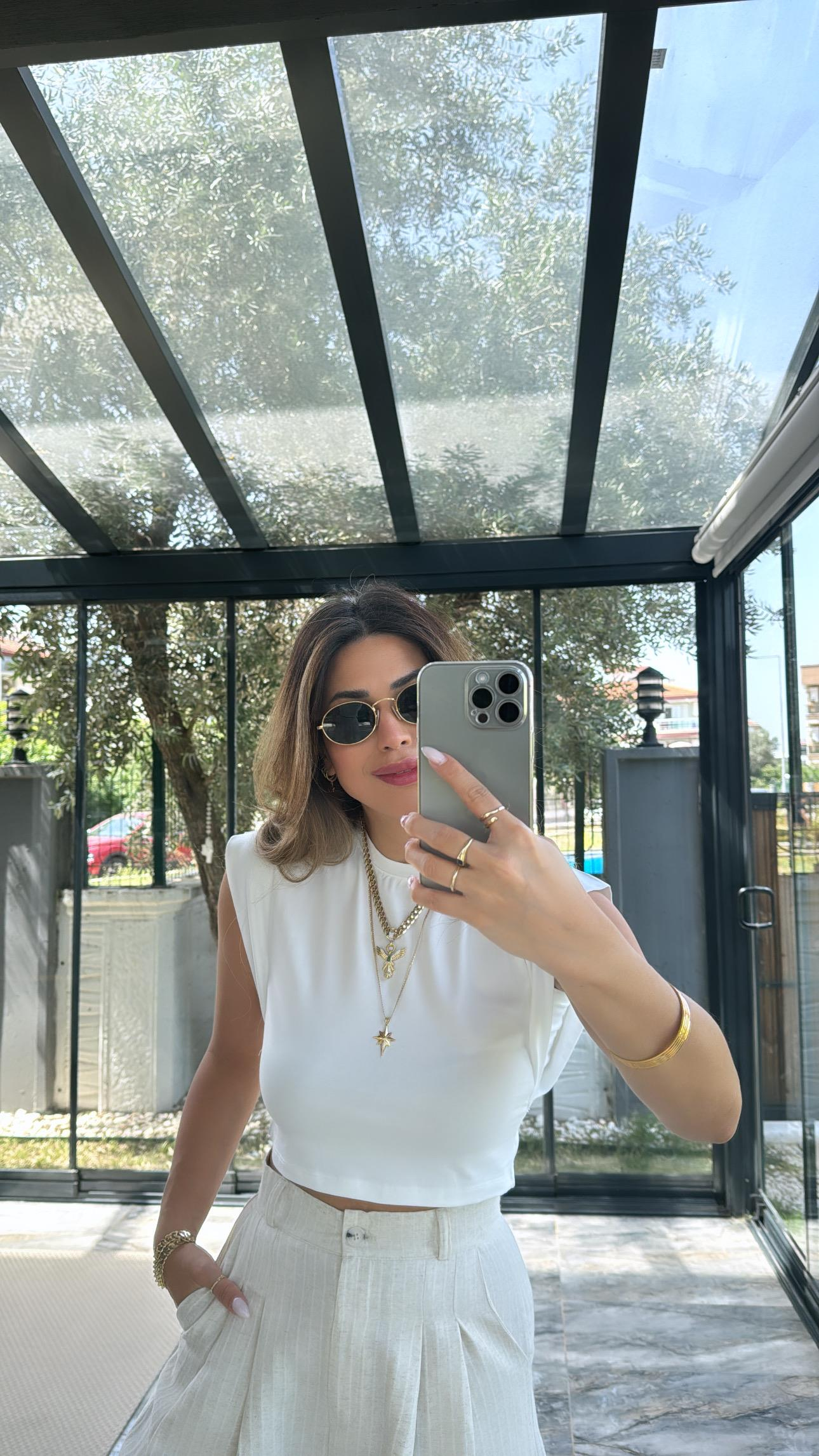 Ekru Dik Omuzlu Tshirt