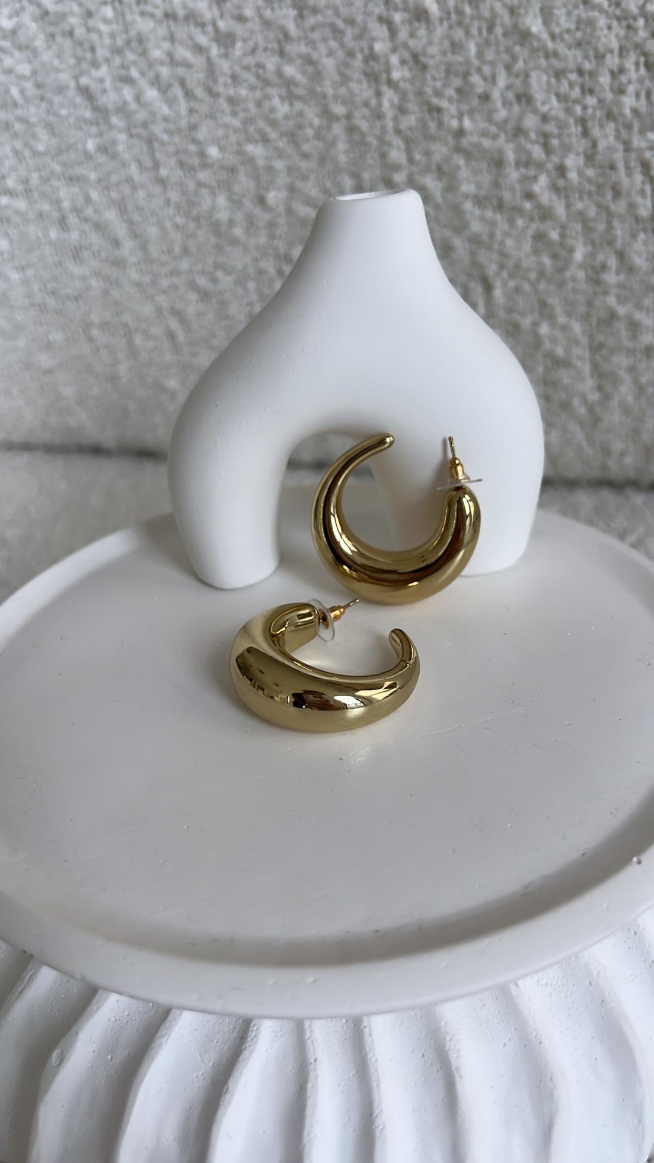 Gold Kalın Boru Plaka C Model Halka Küpe