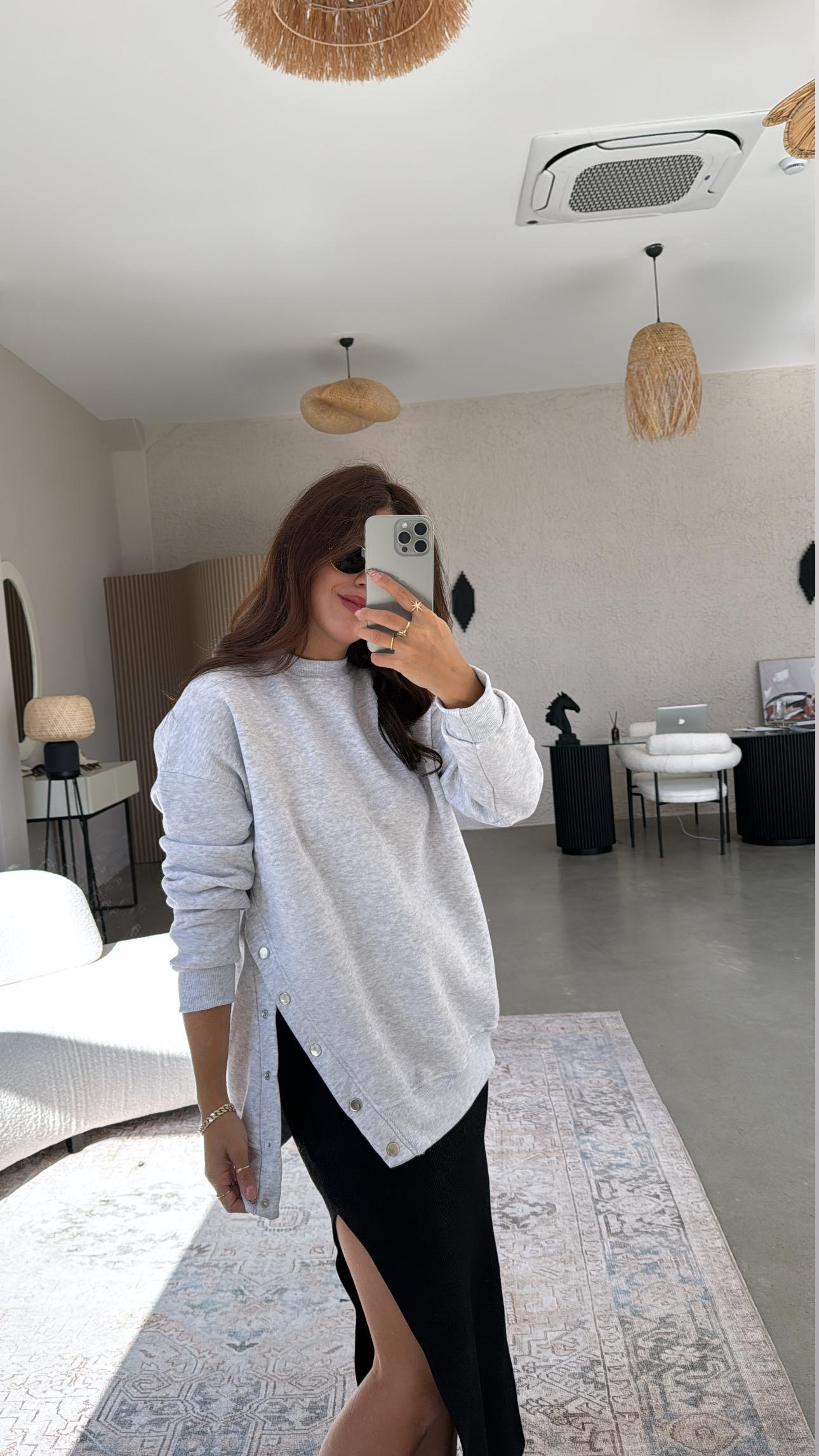 Gri Çıtçıt Detaylı Sweatshirt