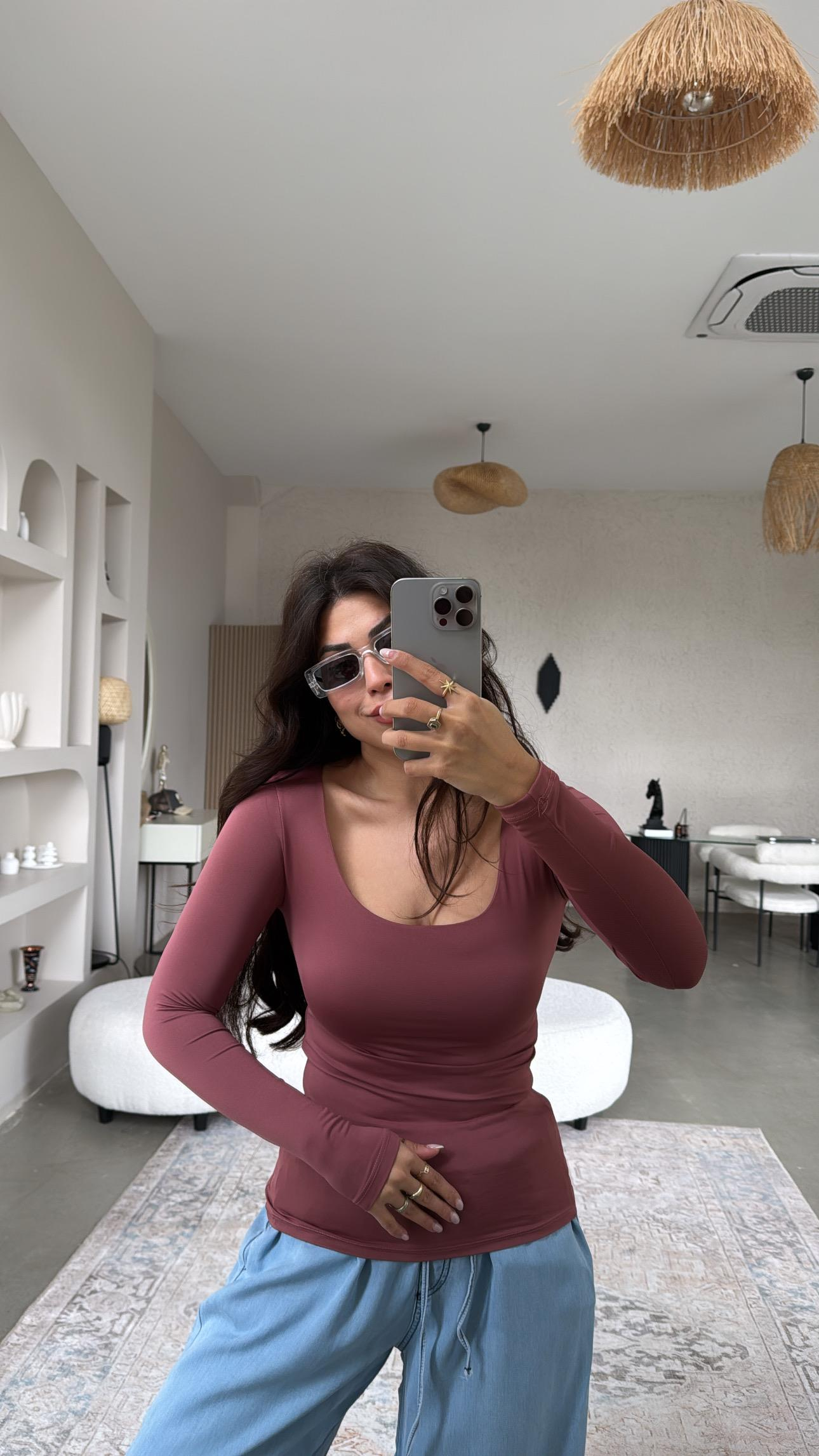 Gülkurusu Kare Yaka Scuba Basic Bluz