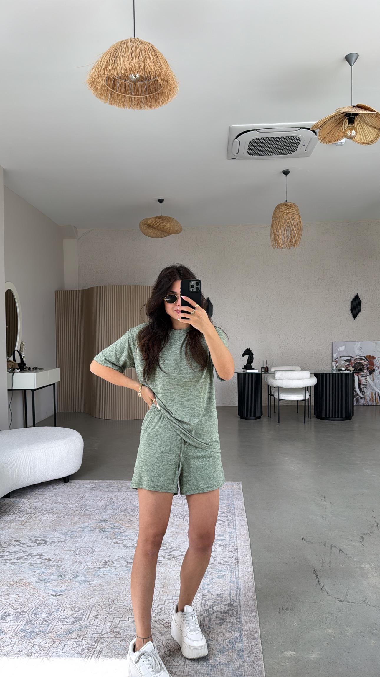 Haki Şort Tshirt Basic Takım