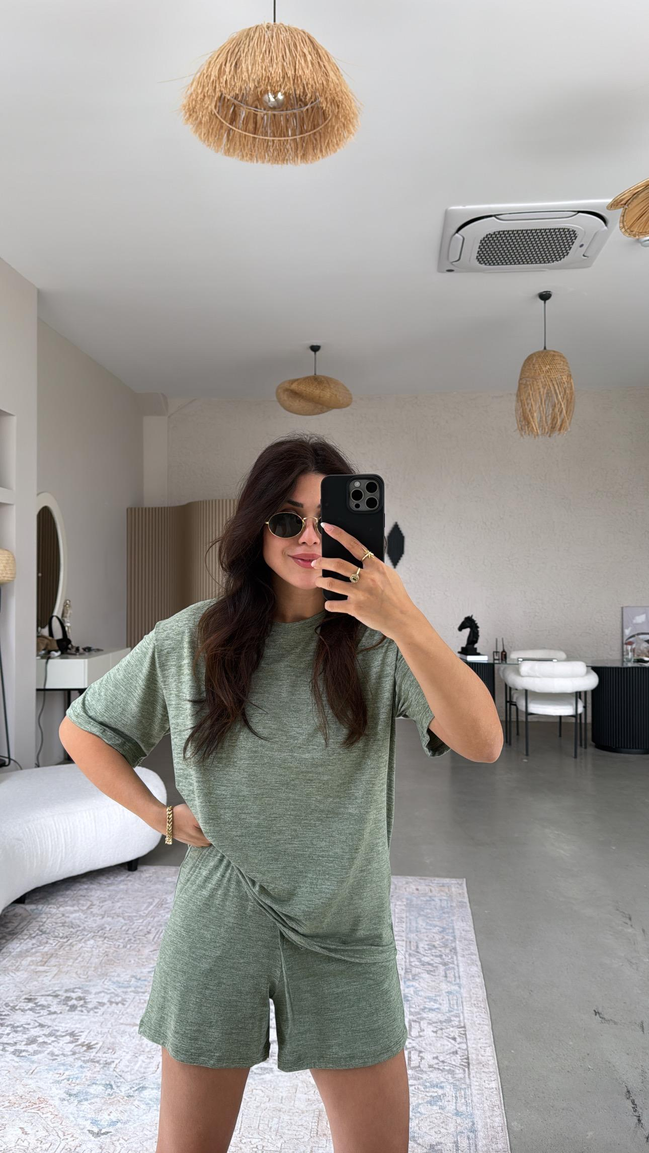 Haki Şort Tshirt Basic Takım