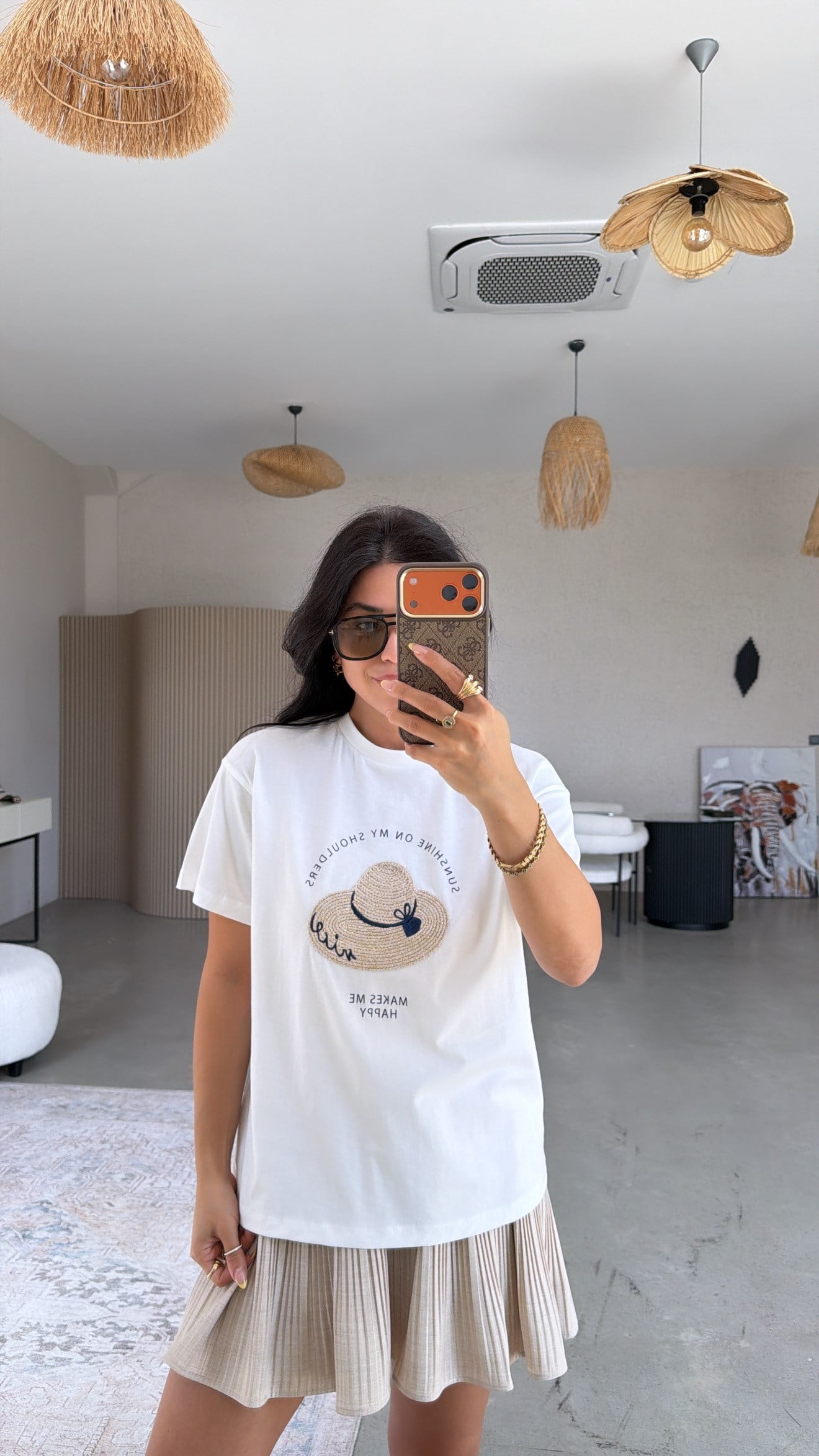 Hasır Şapkalı Pamuklu Tshirt