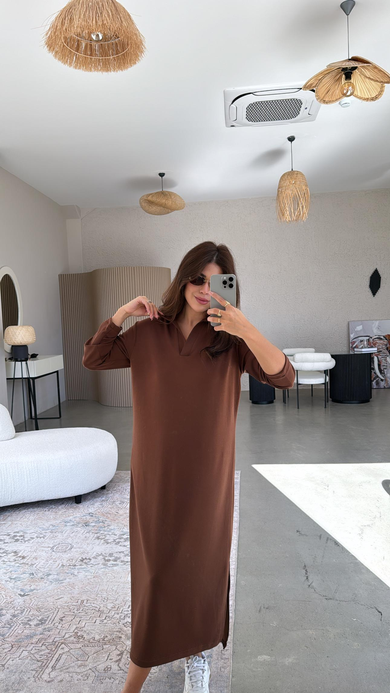 Kahverengi Yakalı Modal Elbise