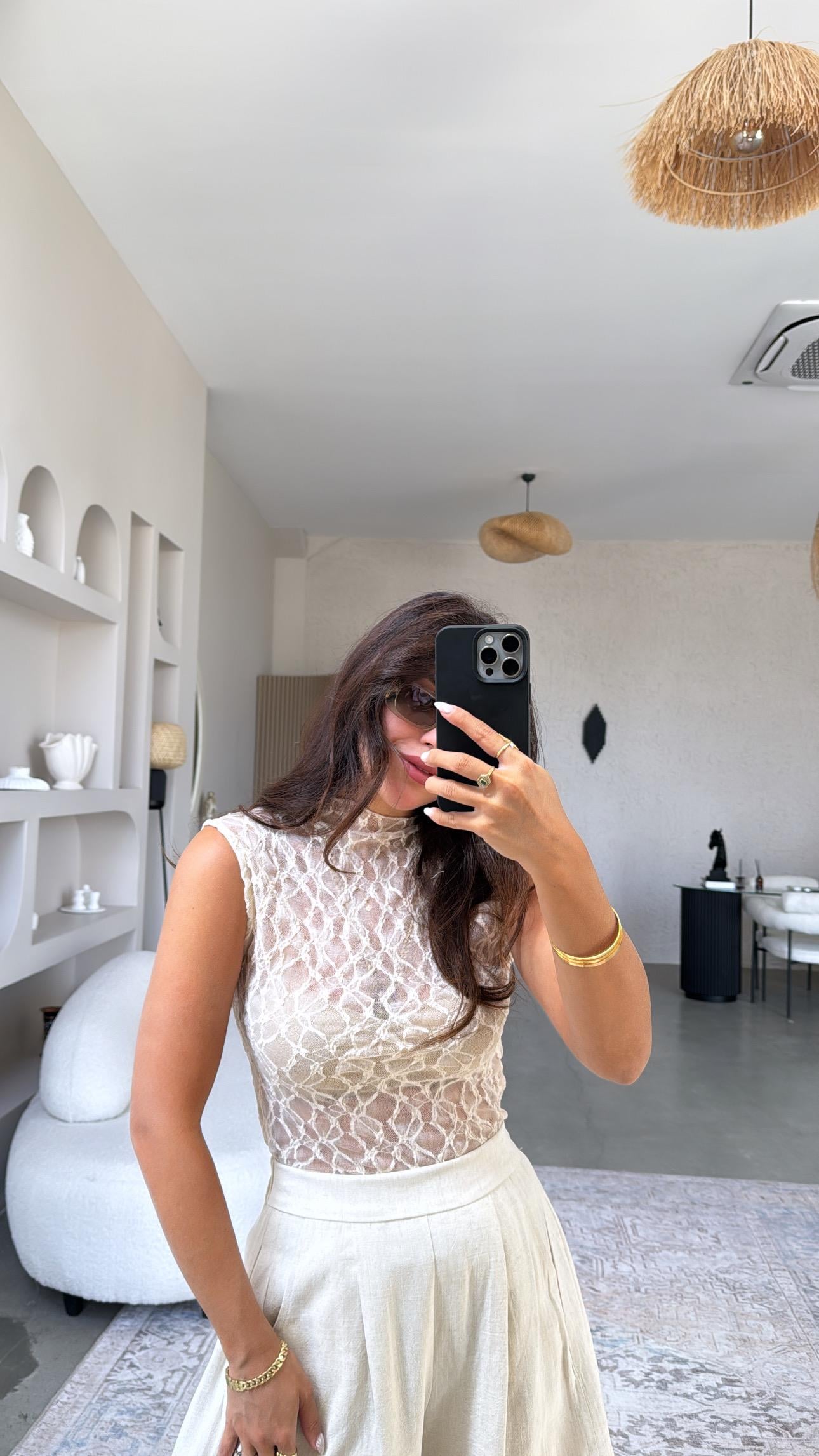 Krem Dik Yaka Tül Bluz