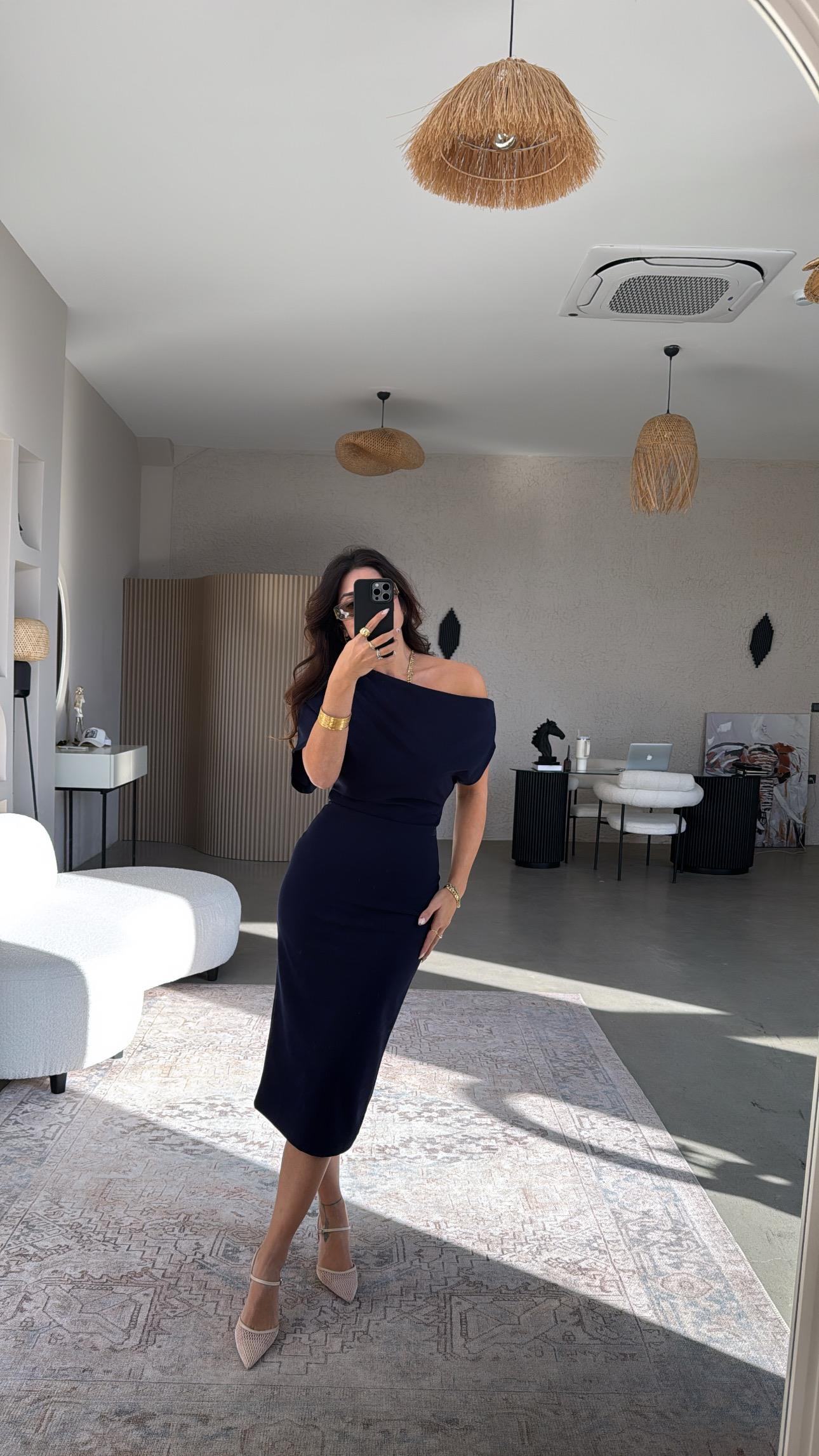 Lacivert Krep Zr Model Omzu Açık Elbise