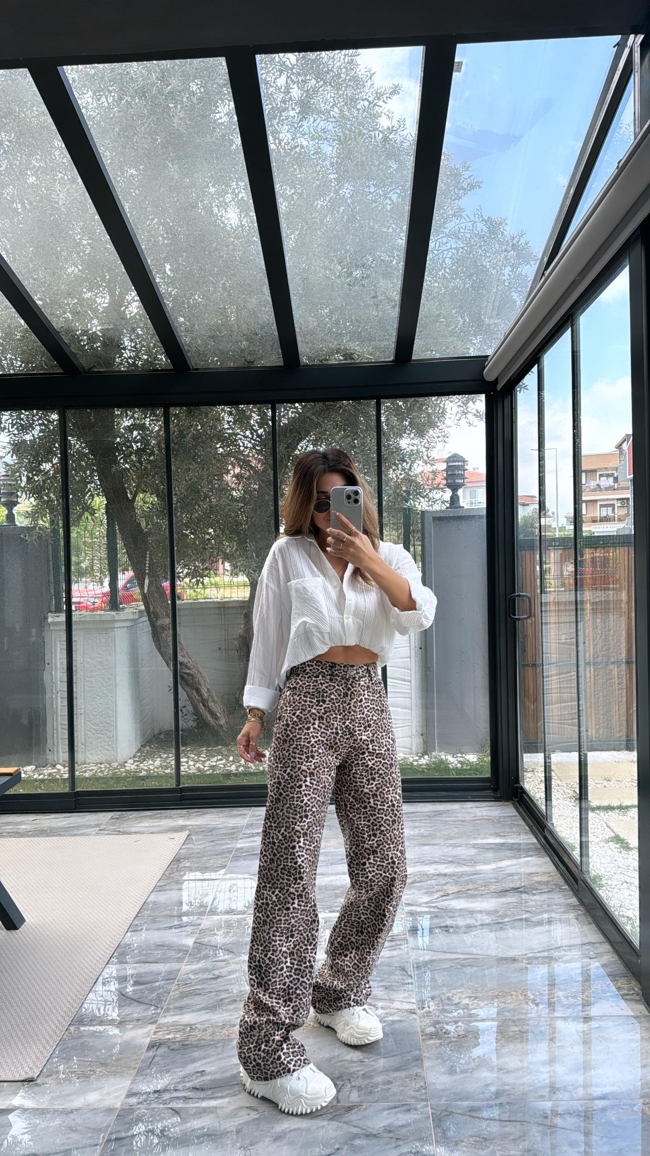 Leopar Jean