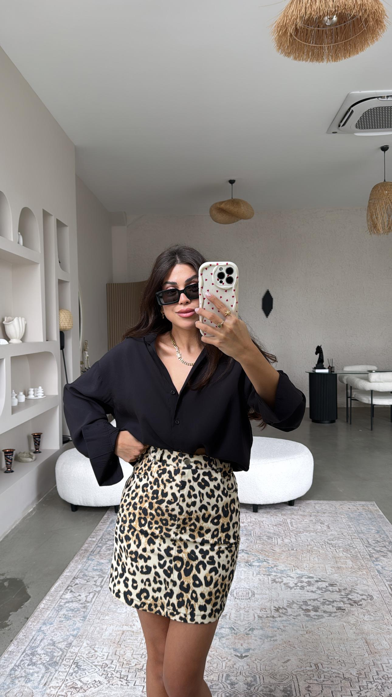 Leopar Jean Etek