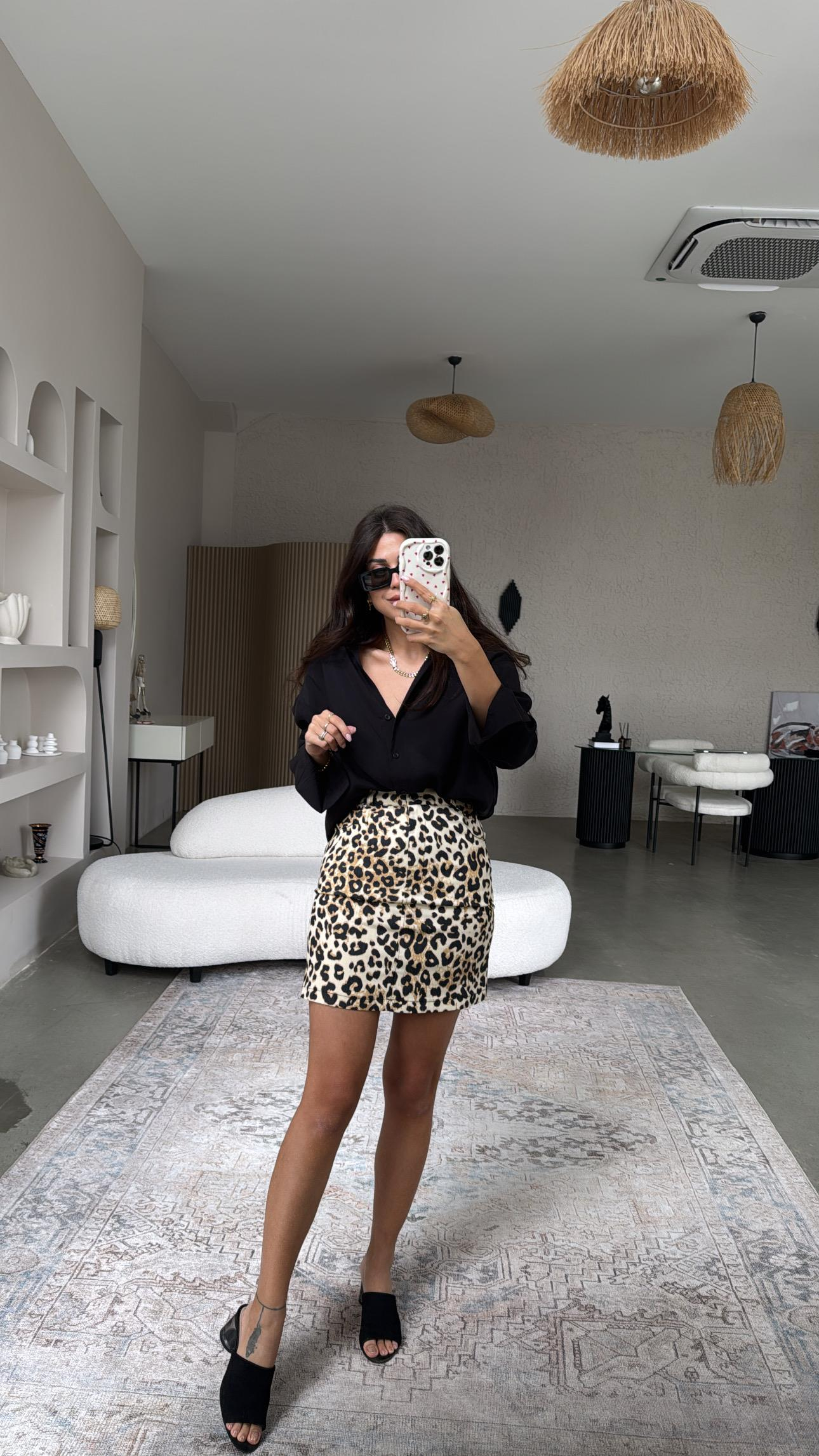 Leopar Jean Etek