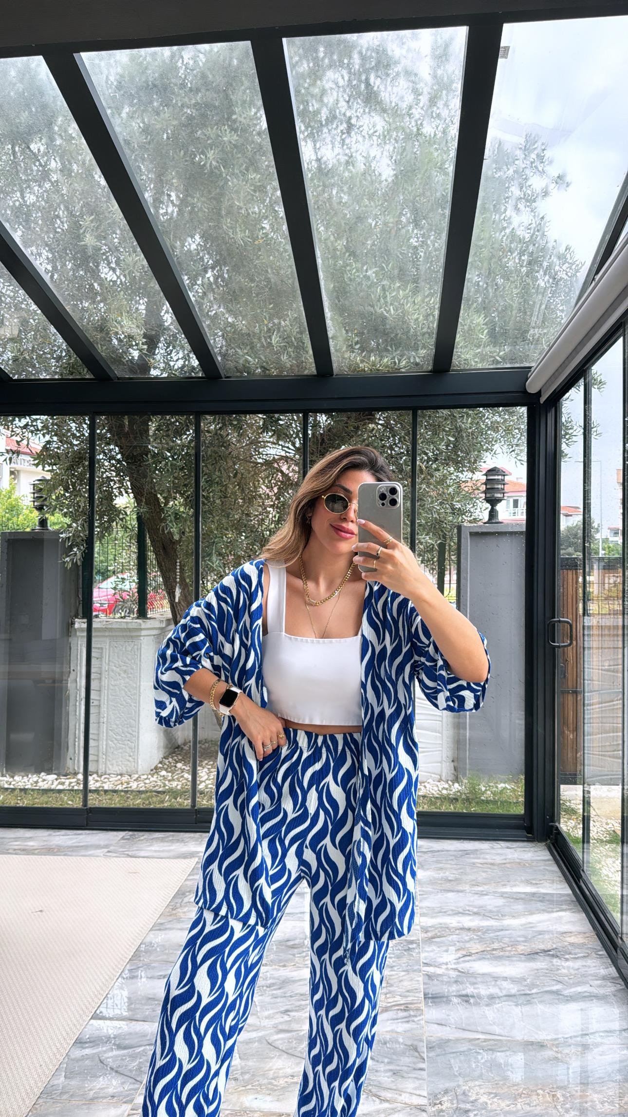 Mavi Kimonolu Takım